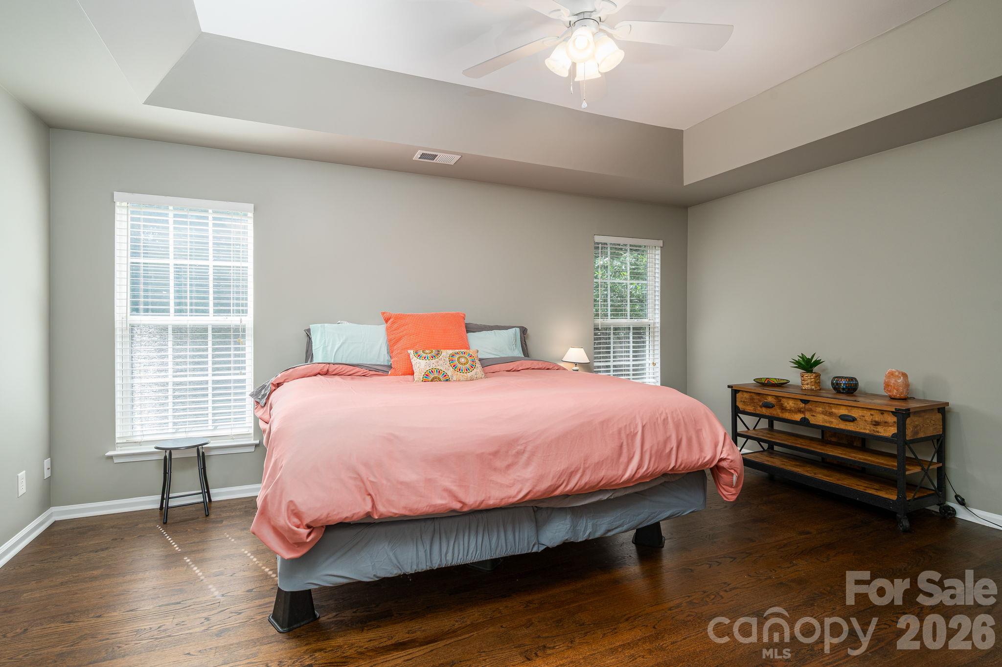 Master bedroom - 7904 Mariners Pointe Circle, Denver