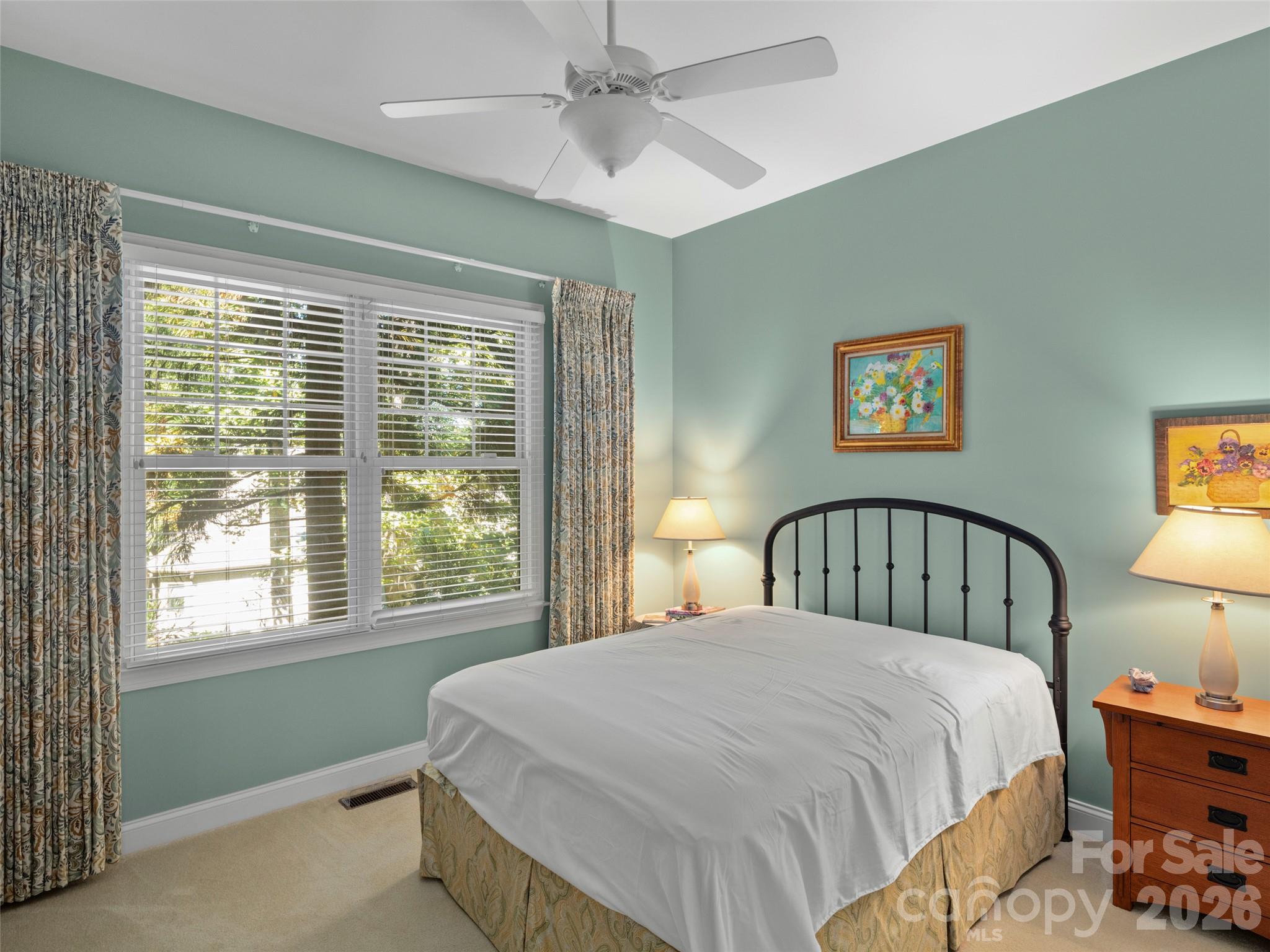 Single Family Residence at 184 Benhurst Court, Hendersonville, photo 24 of 28