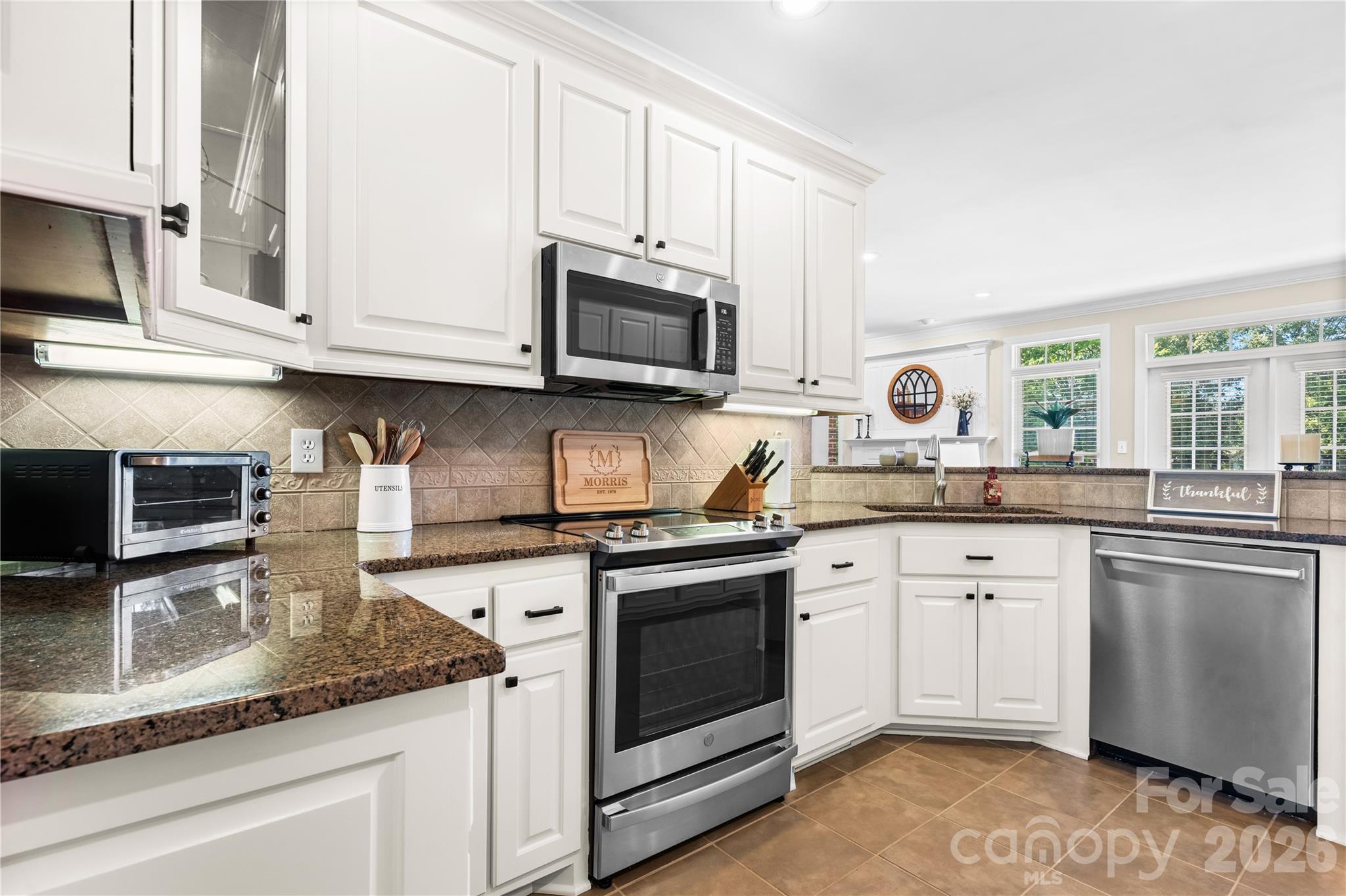 Single Family Residence at 66 Hawks Ridge, Hickory, photo 17 of 48