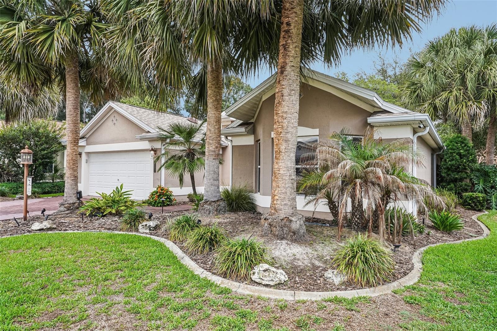 beautiful mature landscaping - 17115 SE 93RD TELLFIER TER, THE VILLAGES