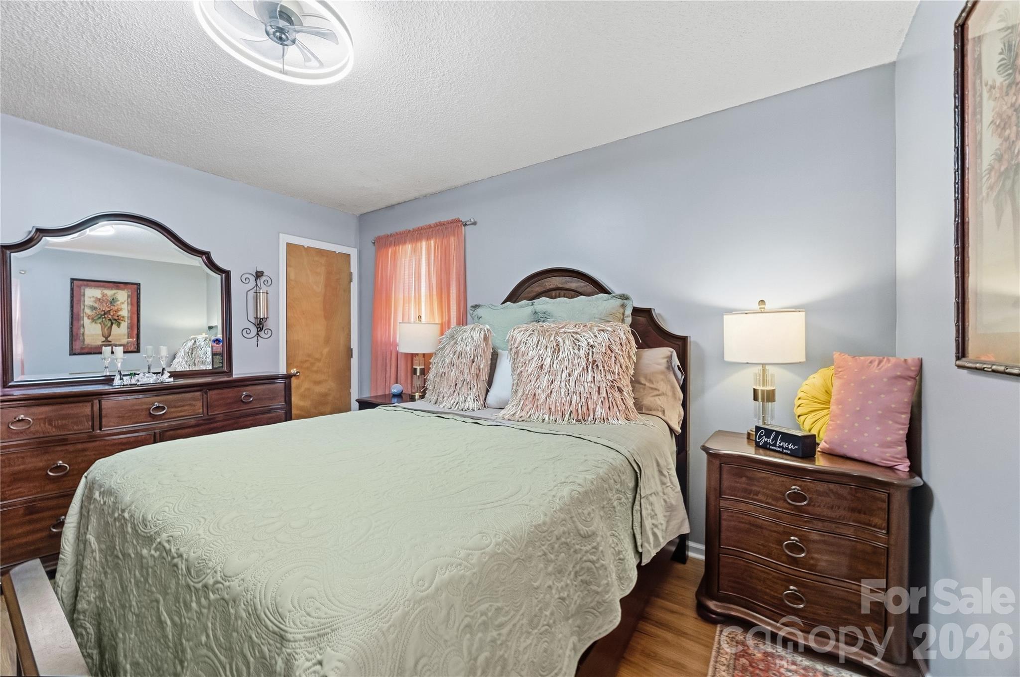 Single Family Residence at 305 W Timberland Drive, Grover, photo 14 of 18