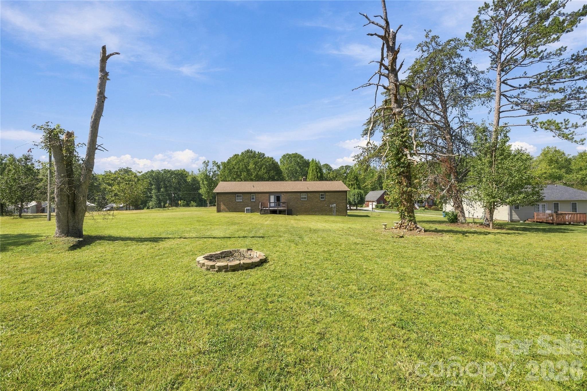 Single Family Residence at 305 W Timberland Drive, Grover, photo 18 of 18