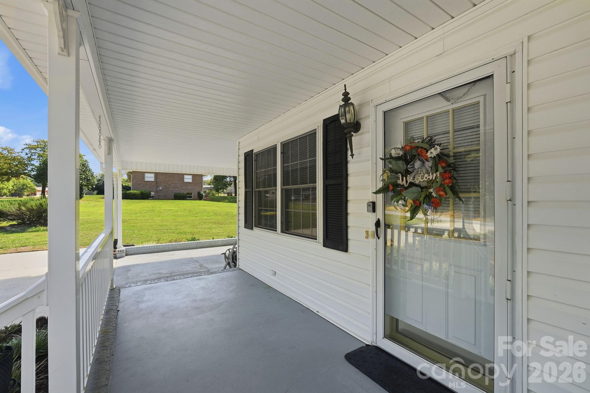 Single Family Residence at 1037 Cross Creek Drive, Oakboro, photo 6 of 37