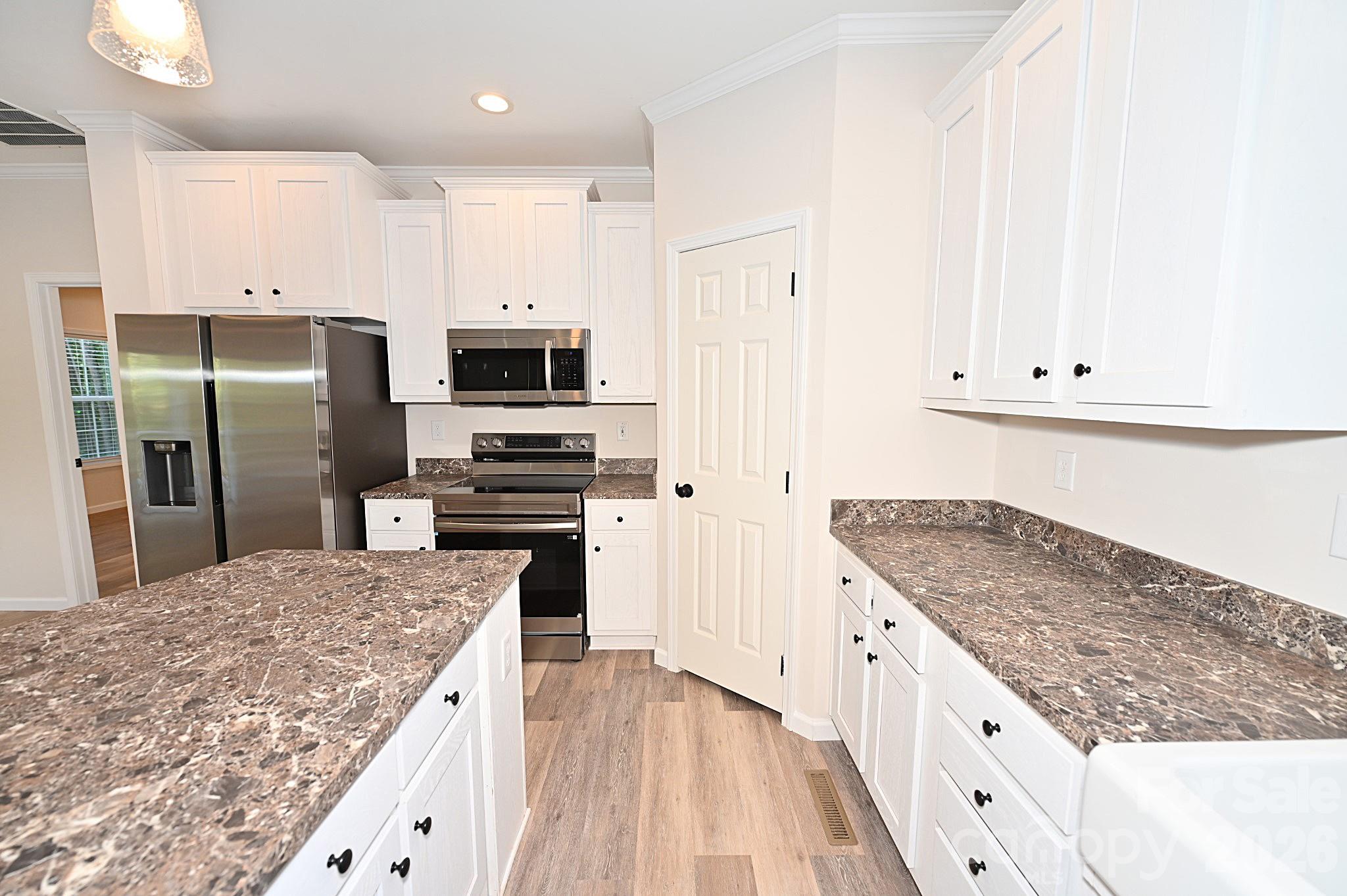 Single Family Residence at 2063 Vance Street, Newton, photo 5 of 40