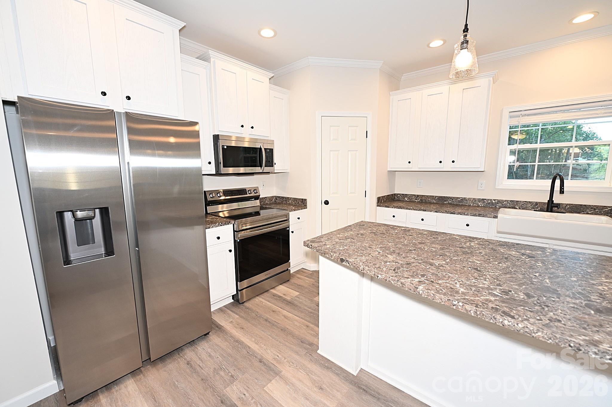 Single Family Residence at 2063 Vance Street, Newton, photo 6 of 40