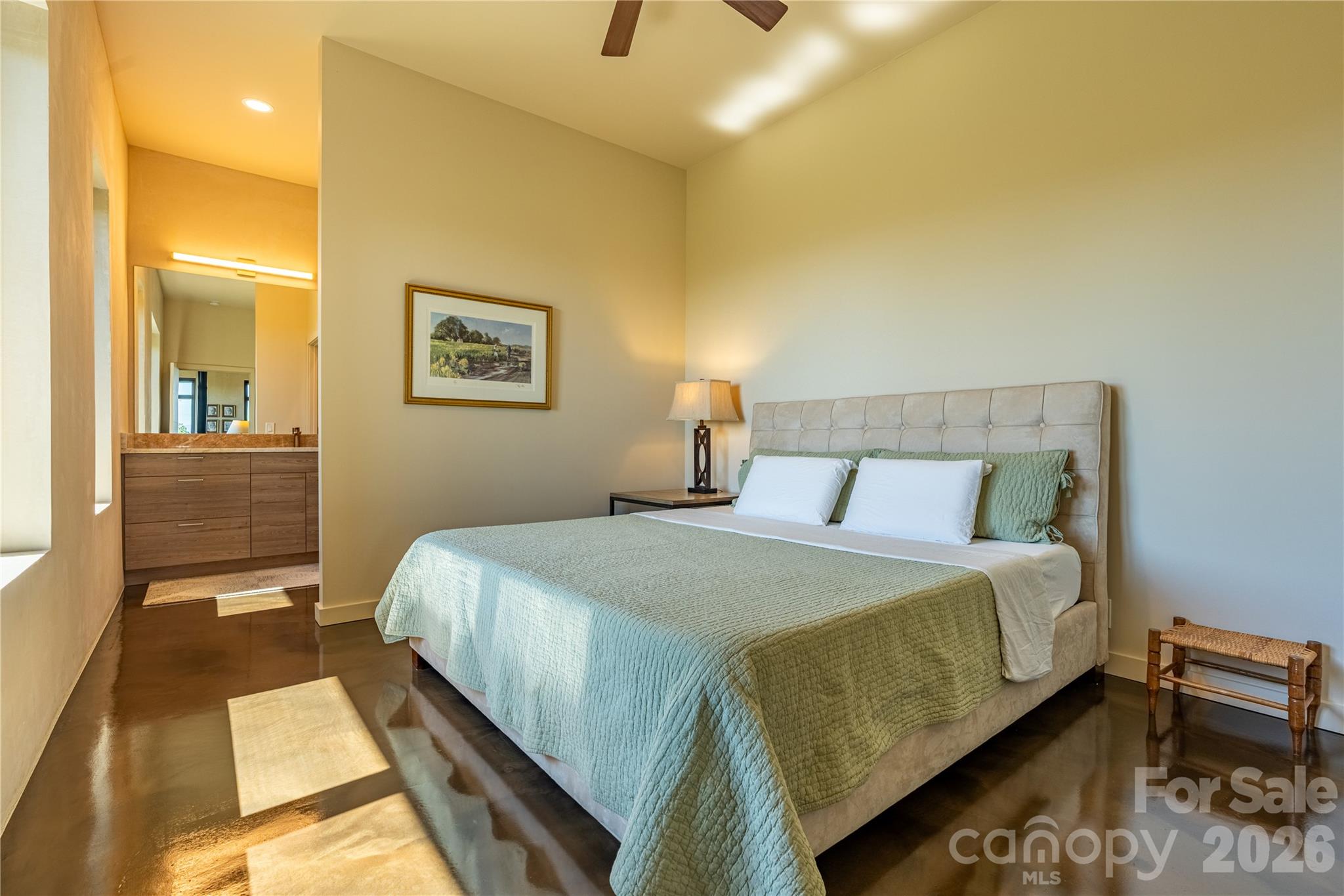 Main House- Bedroom 2 - 1045 & 1047 Graham Road, Marshall