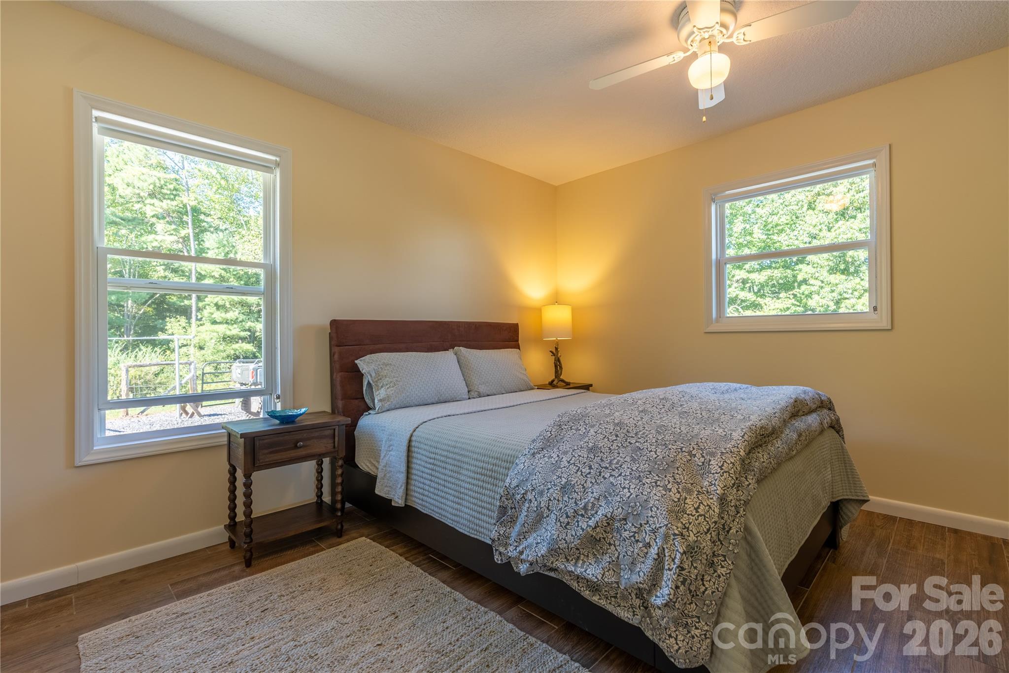 Guest House-Bedroom 2 - 1045 & 1047 Graham Road, Marshall