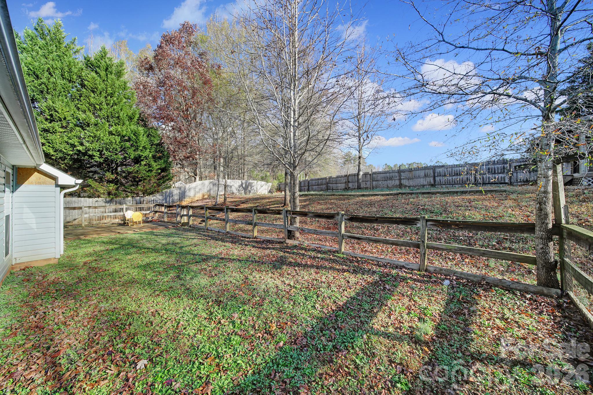Single Family Residence at 713 Pesca Lane, Matthews, photo 6 of 41
