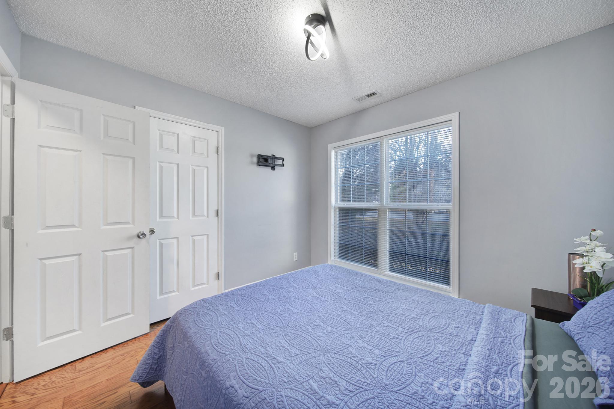 Single Family Residence at 713 Pesca Lane, Matthews, photo 13 of 41