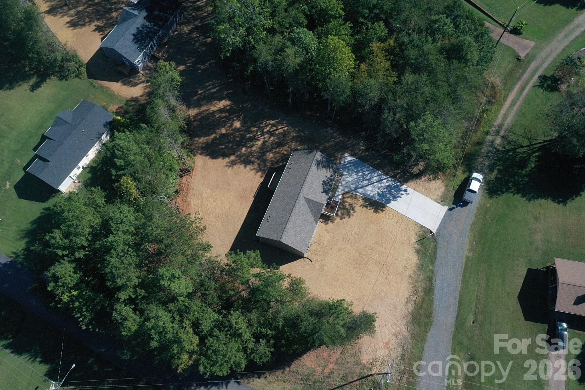 Single Family Residence at 2026 Windigo Street, Newton, photo 7 of 41