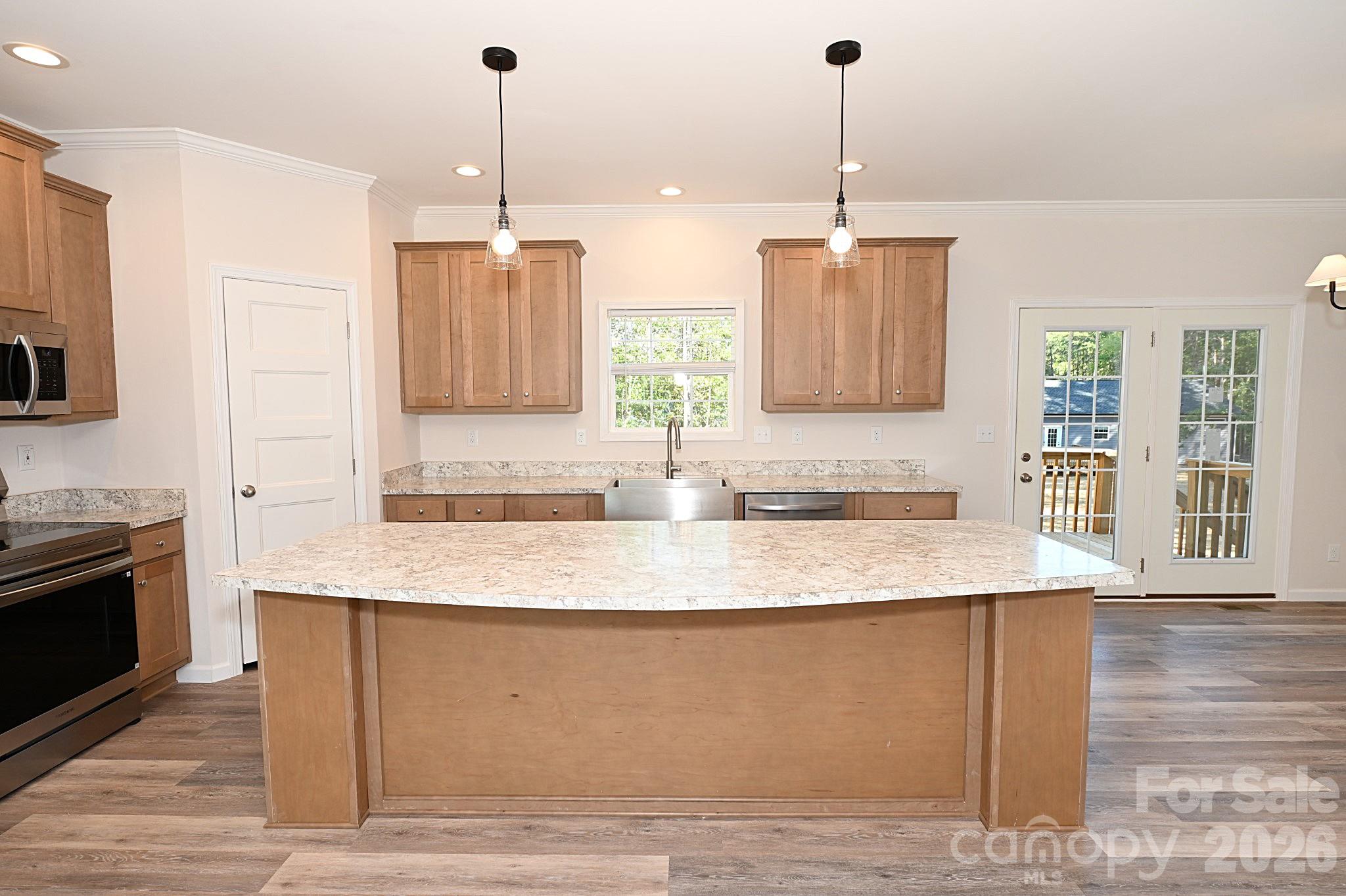 Single Family Residence at 2026 Windigo Street, Newton, photo 11 of 41