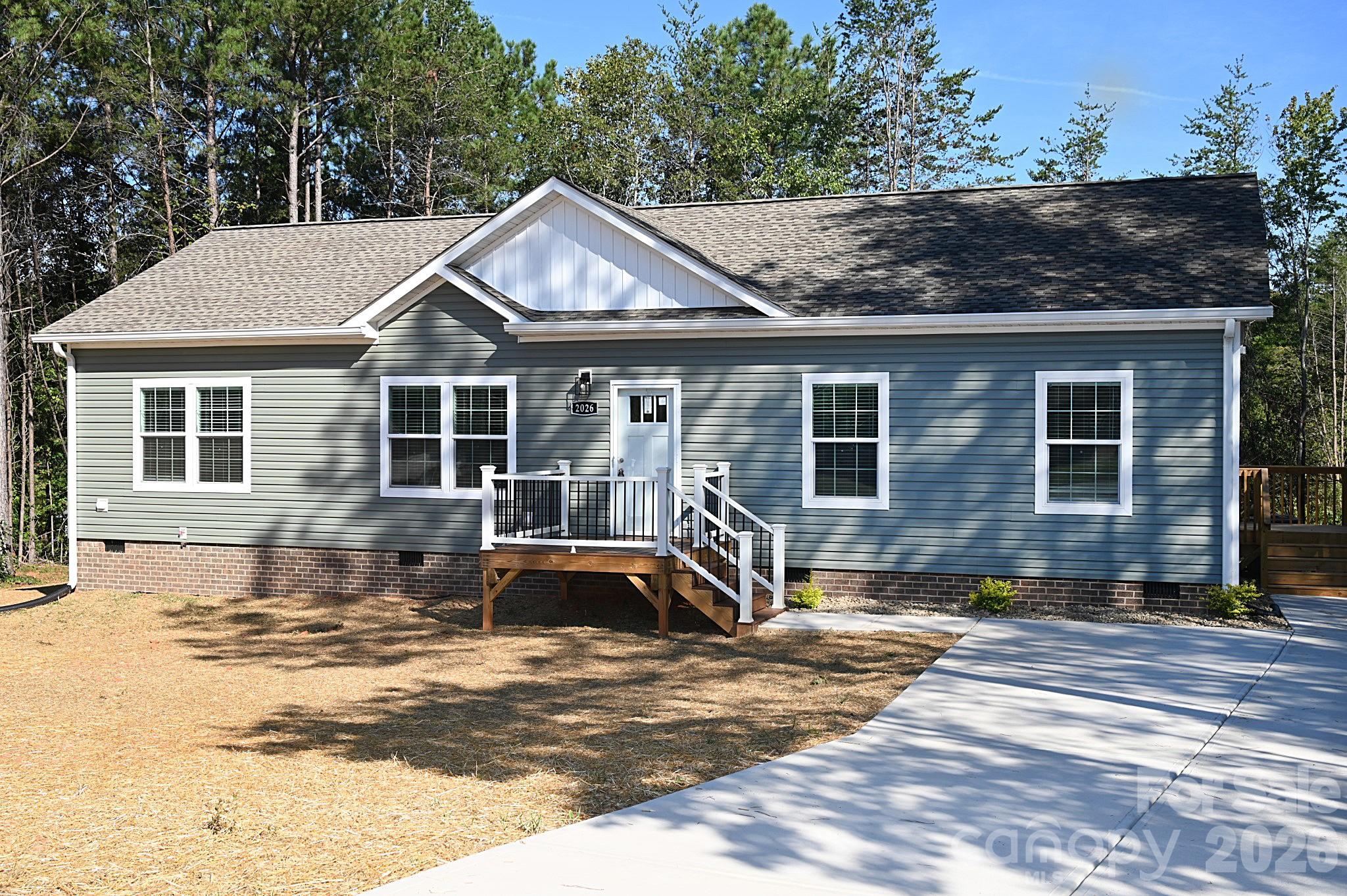 Single Family Residence at 2026 Windigo Street, Newton, photo 39 of 41