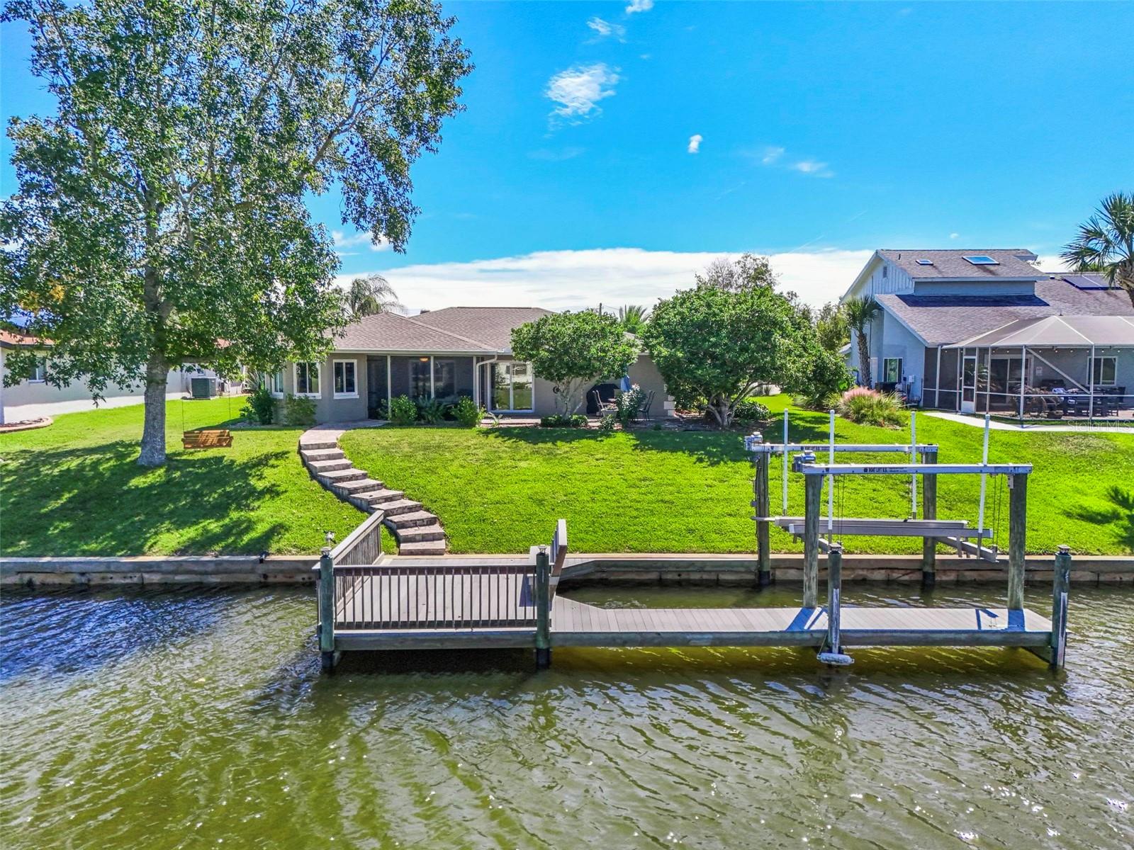 8 FLEMING CT