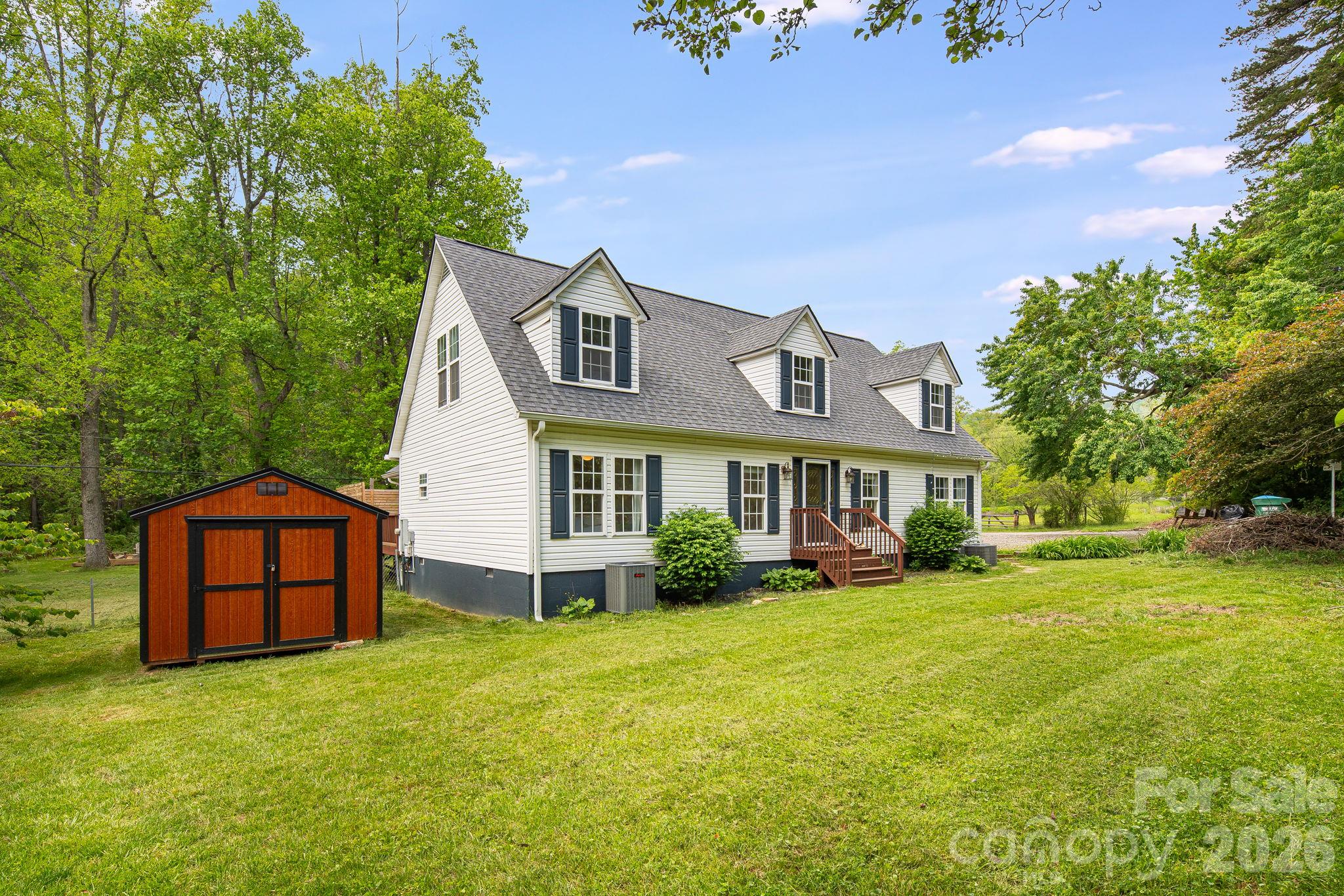 Single Family Residence at 101 McFalls Road, Asheville, photo 34 of 39