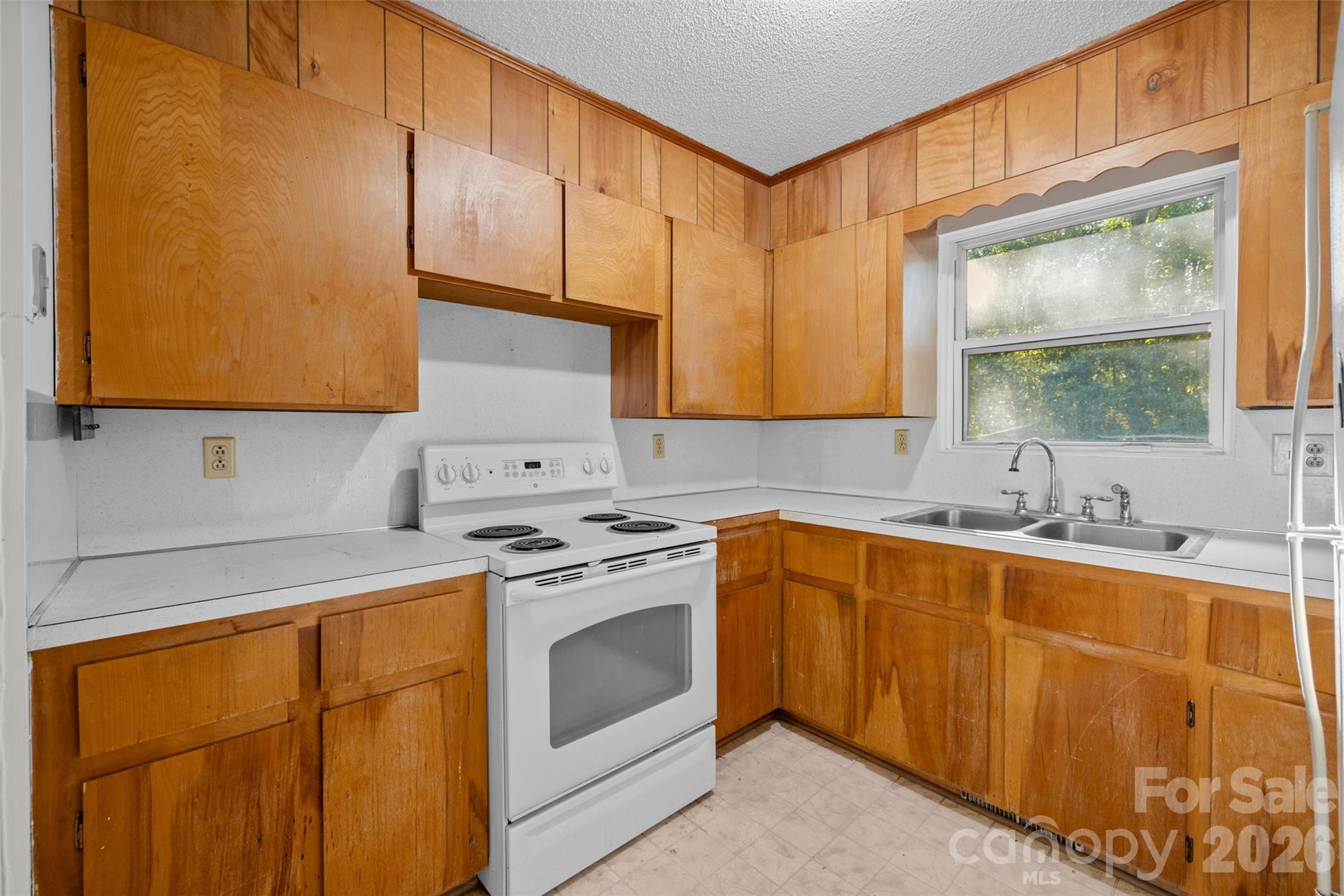 Single Family Residence at 1766 Sturgis Road, Rock Hill, photo 10 of 40