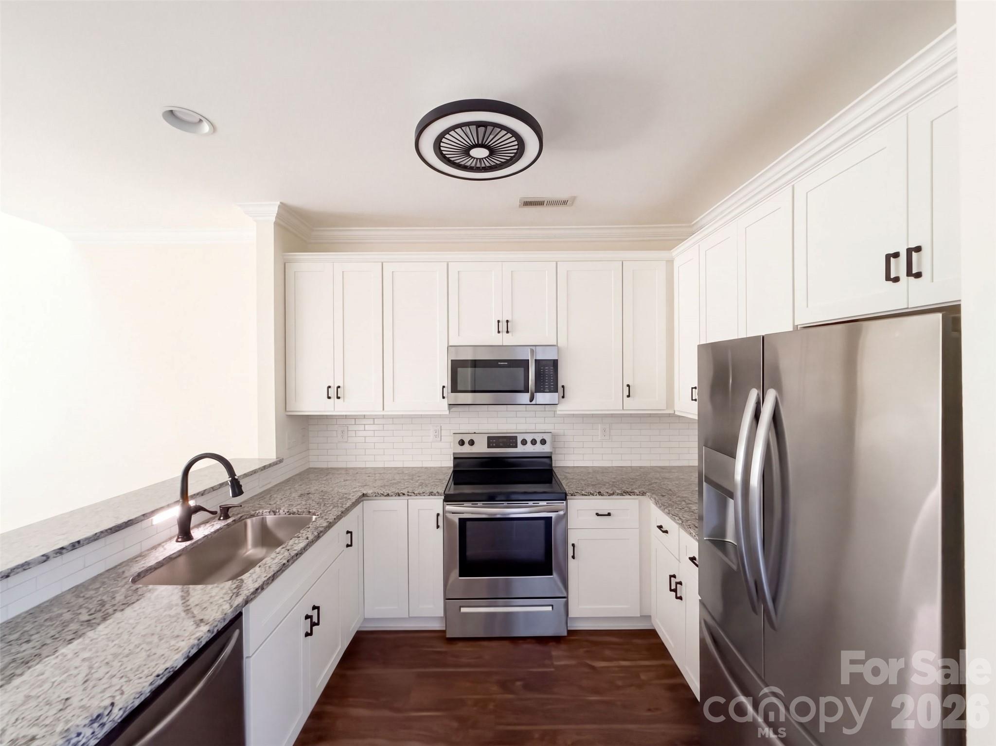 Townhouse at 361 Valley Brook Lane SE, Concord, photo 6 of 32