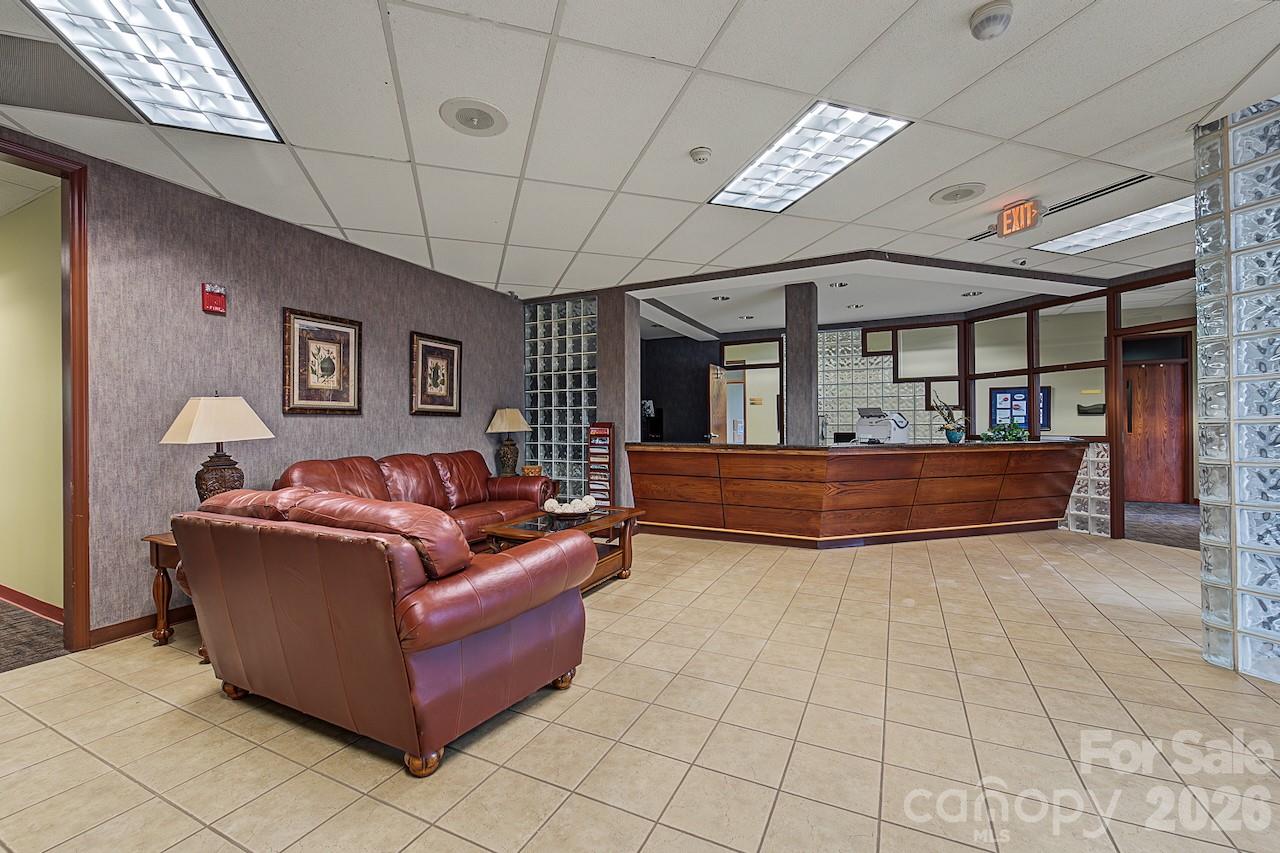Office at 301 NP And L Loop, Franklin, photo 7 of 48