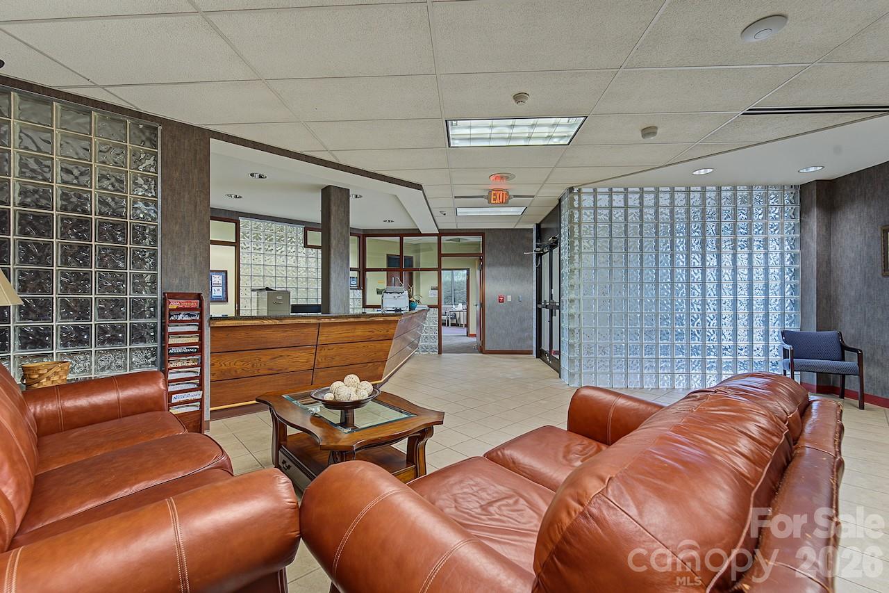 Office at 301 NP And L Loop, Franklin, photo 8 of 48