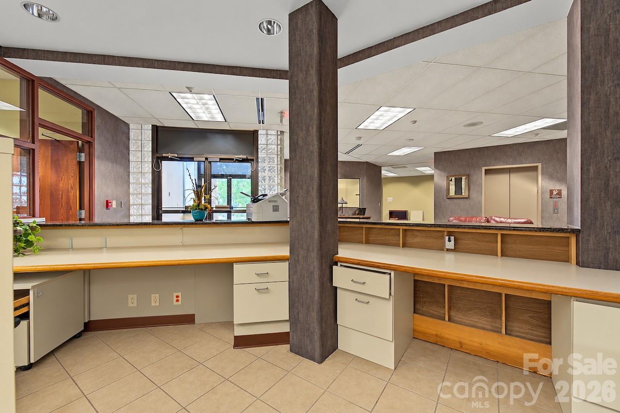 Office at 301 NP And L Loop, Franklin, photo 9 of 48