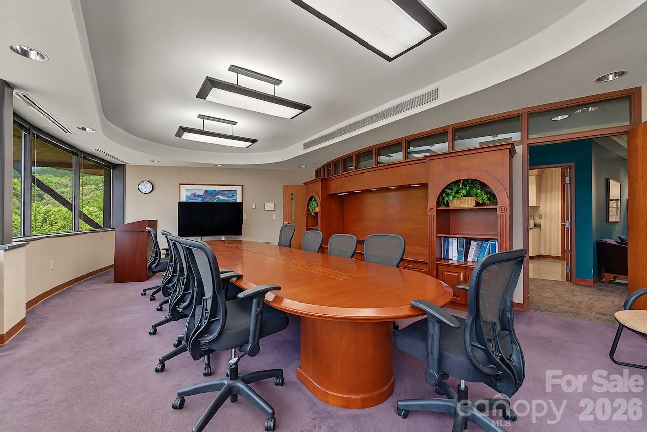Office at 301 NP And L Loop, Franklin, photo 13 of 48