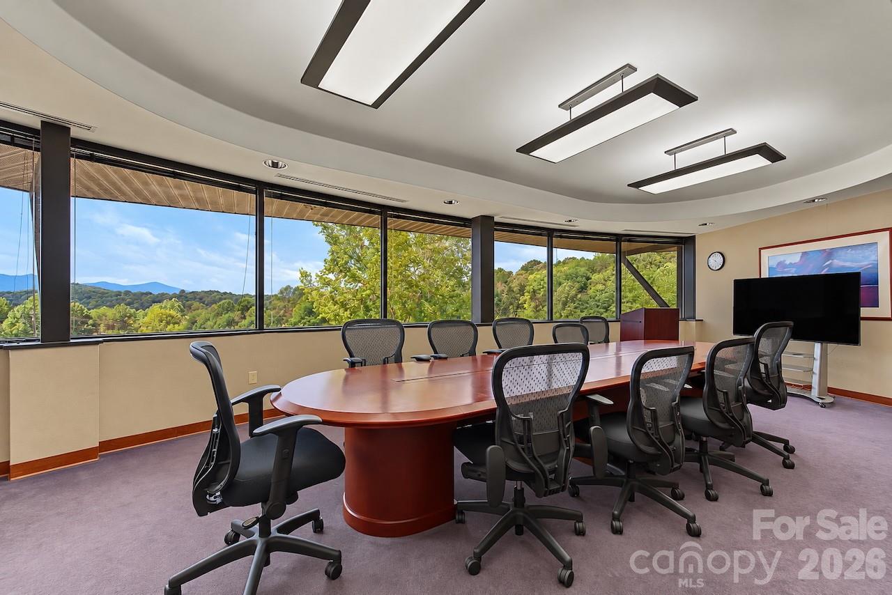 Office at 301 NP And L Loop, Franklin, photo 15 of 48