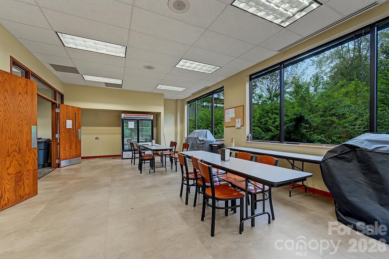 Office at 301 NP And L Loop, Franklin, photo 19 of 48