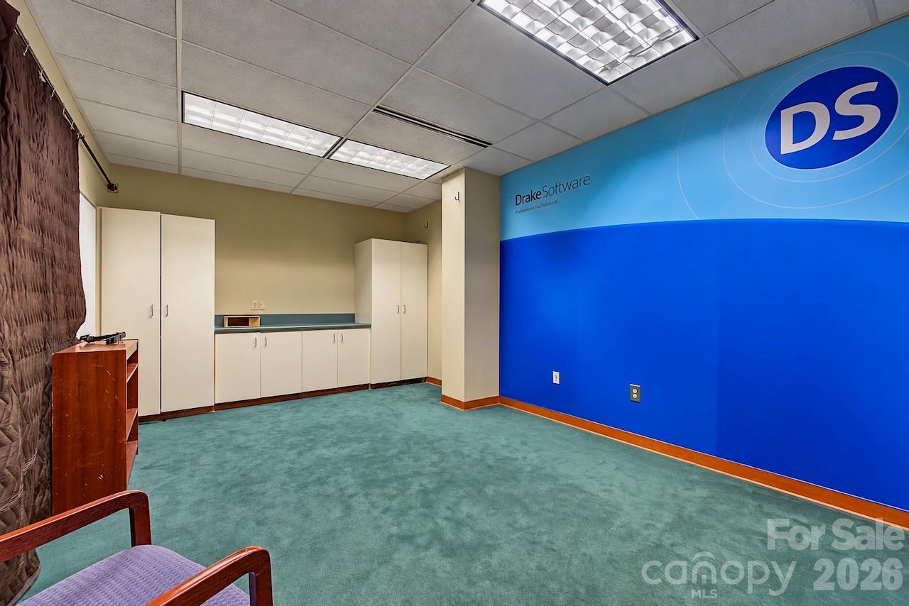 Office at 301 NP And L Loop, Franklin, photo 31 of 48