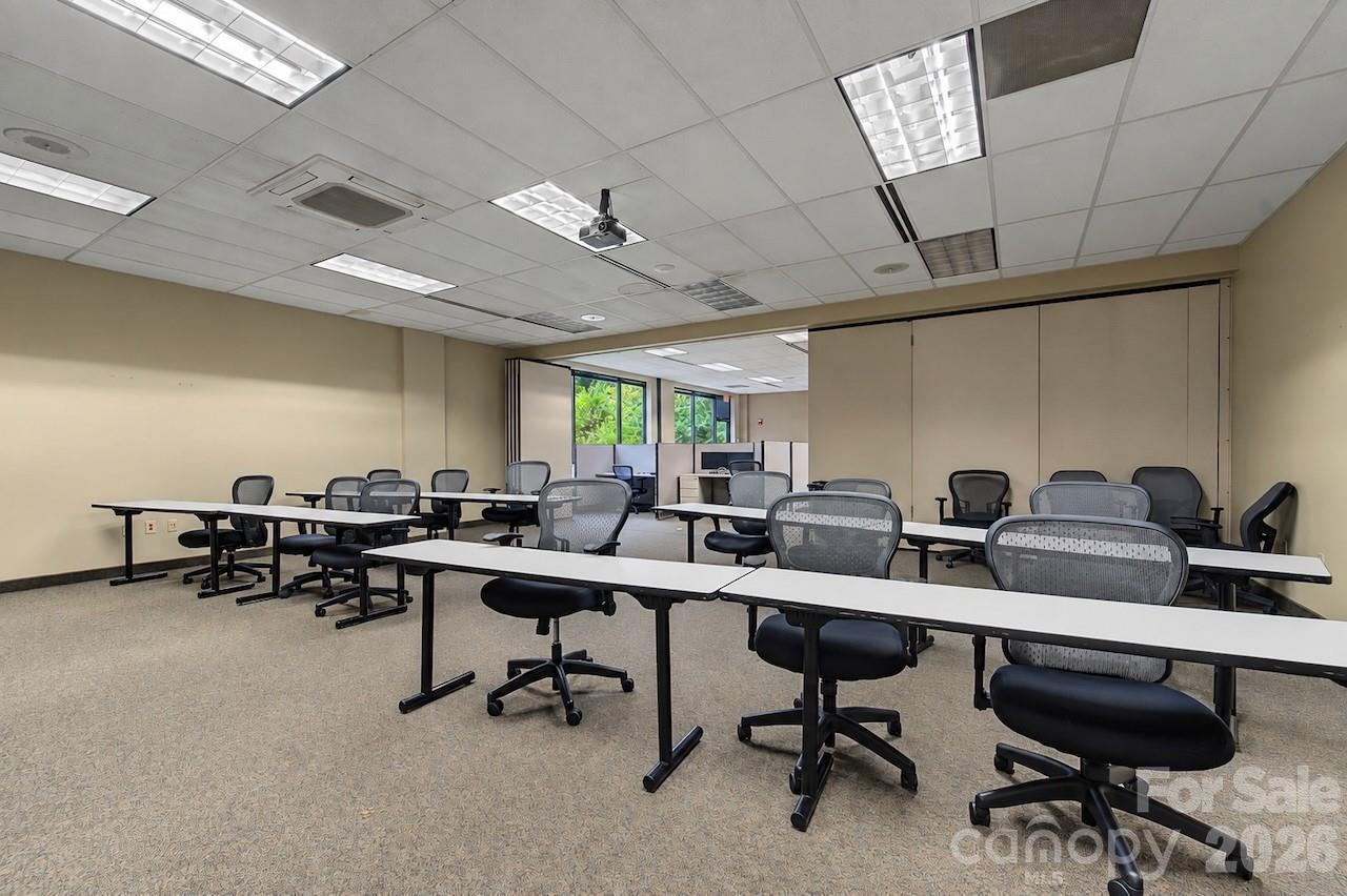 Office at 301 NP And L Loop, Franklin, photo 32 of 48