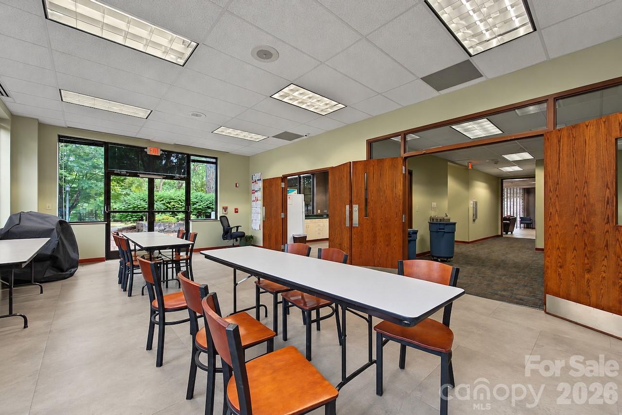 Office at 301 NP And L Loop, Franklin, photo 33 of 48