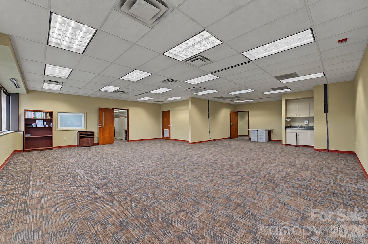Office at 301 NP And L Loop, Franklin, photo 38 of 48