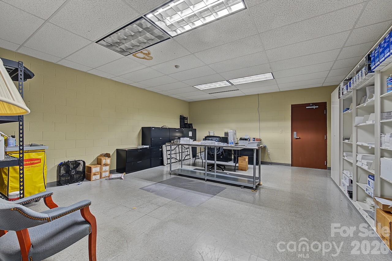 Office at 301 NP And L Loop, Franklin, photo 41 of 48