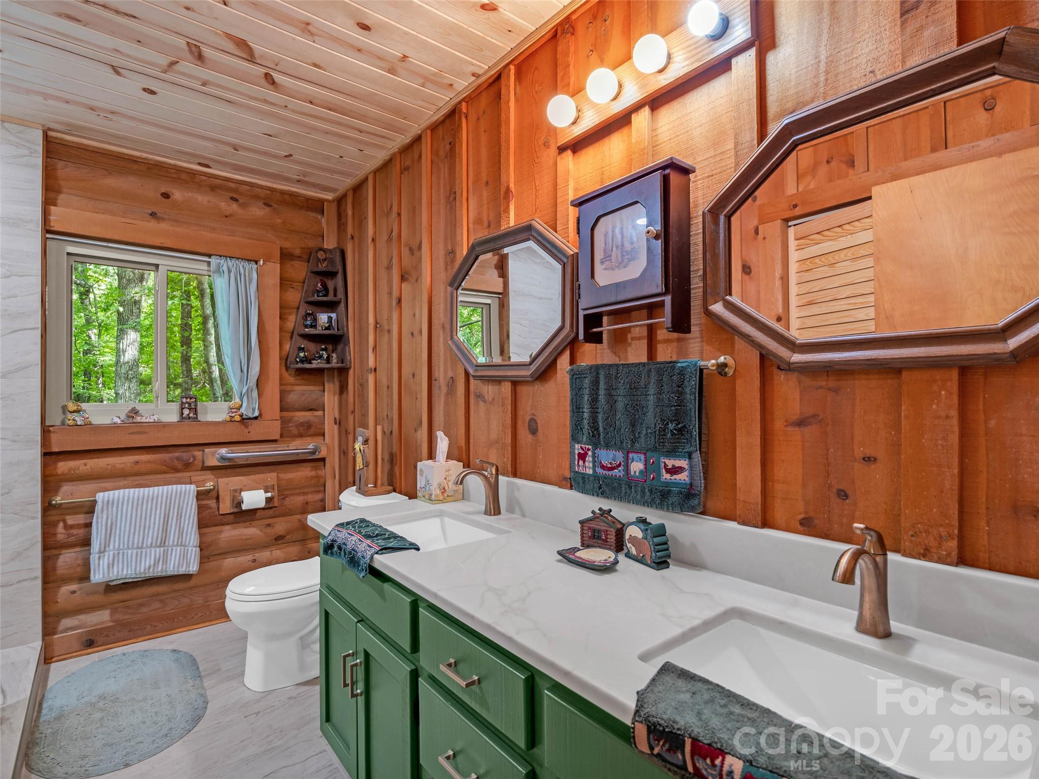 Single Family Residence at 368 Starling Road, Lake Lure, photo 18 of 40