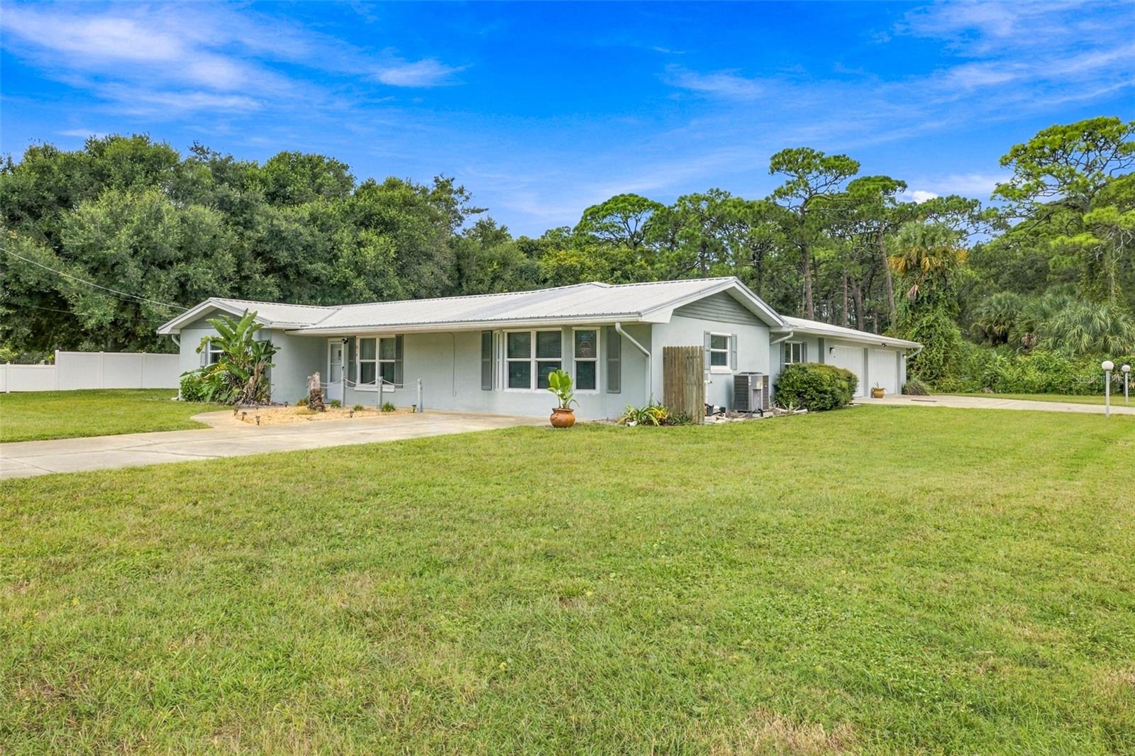 107 N CORY DR