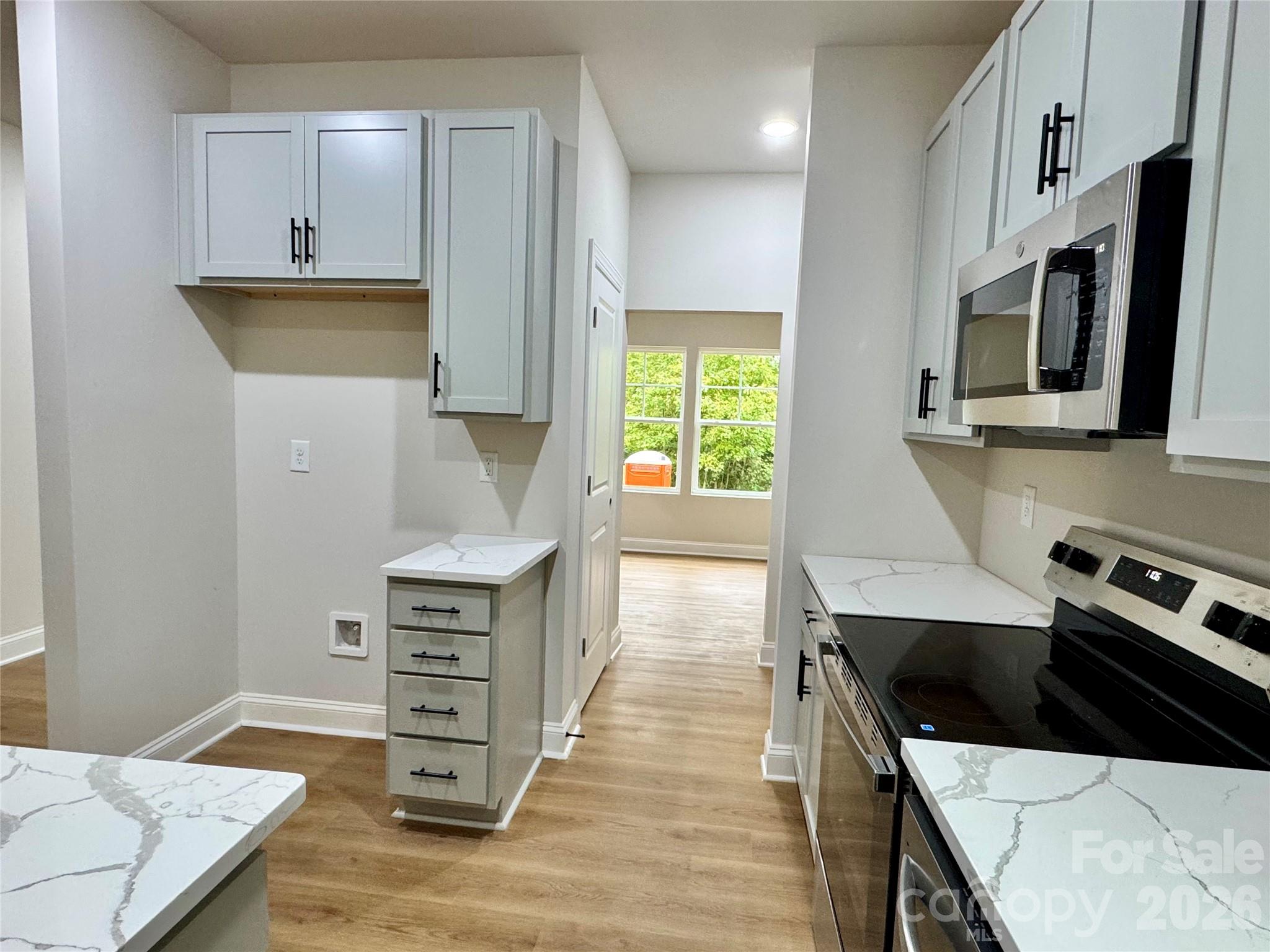 Kitchen - 271 Melrose Drive SW, Concord
