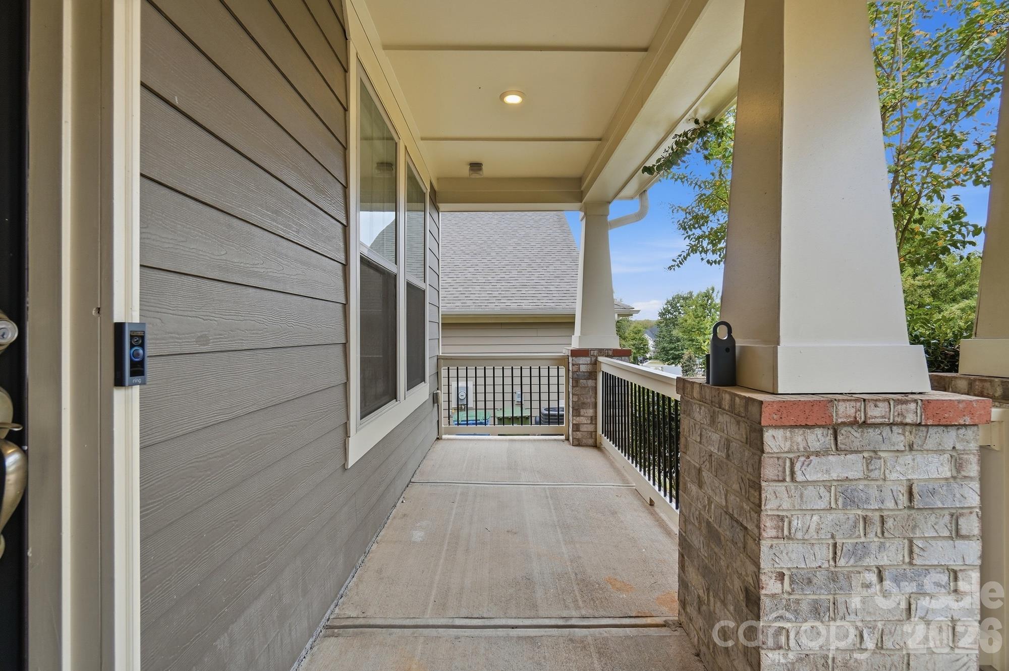 Single Family Residence at 6051 Drave Lane, Fort Mill, photo 3 of 47