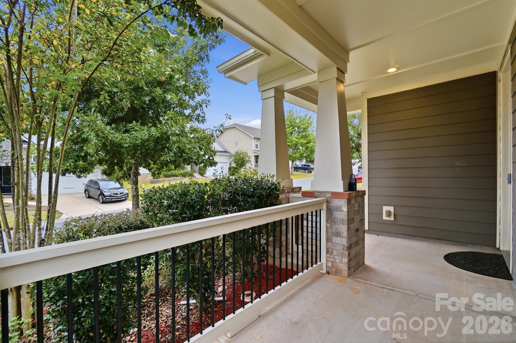 Single Family Residence at 6051 Drave Lane, Fort Mill, photo 4 of 47