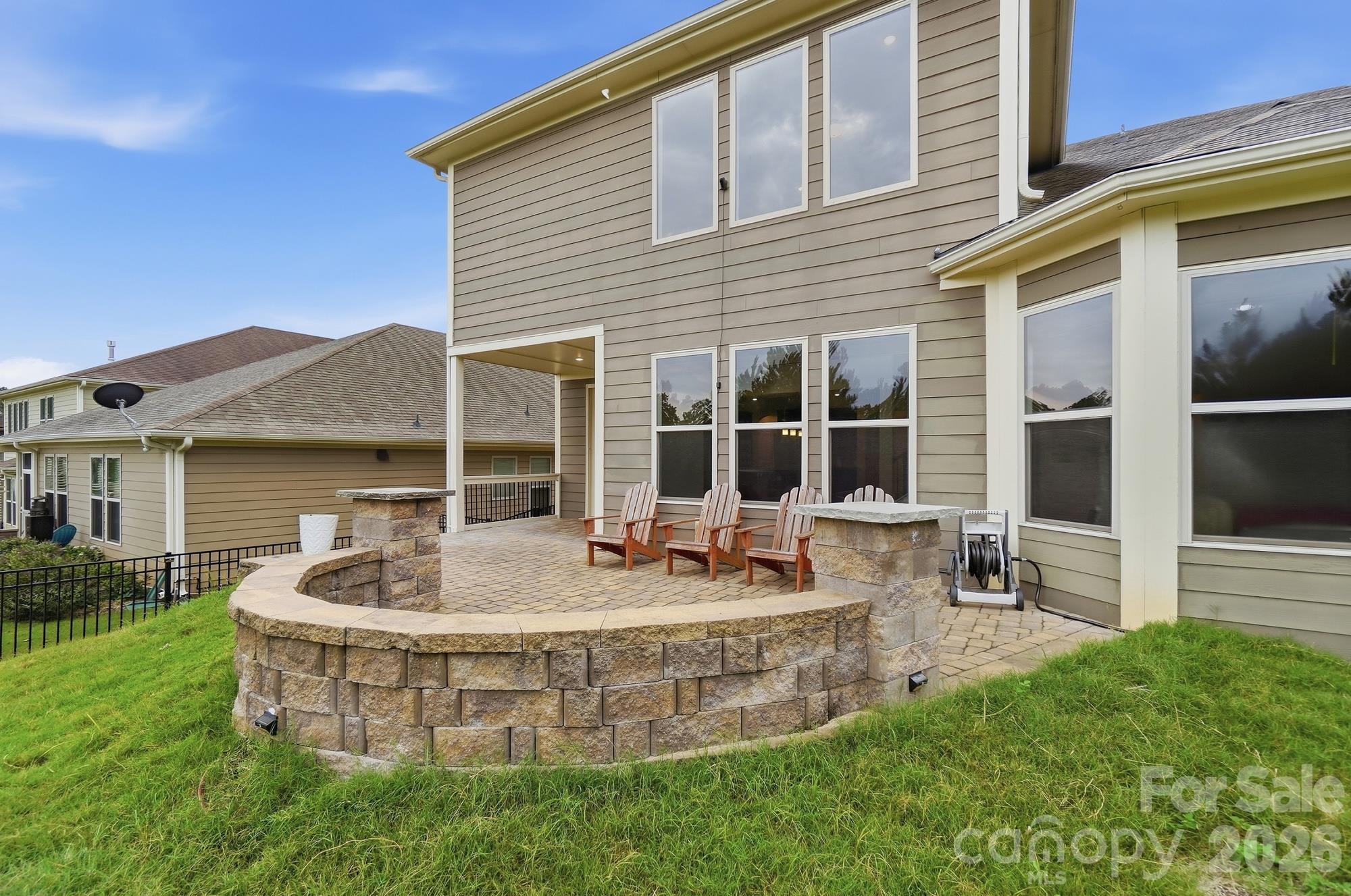 Single Family Residence at 6051 Drave Lane, Fort Mill, photo 43 of 47