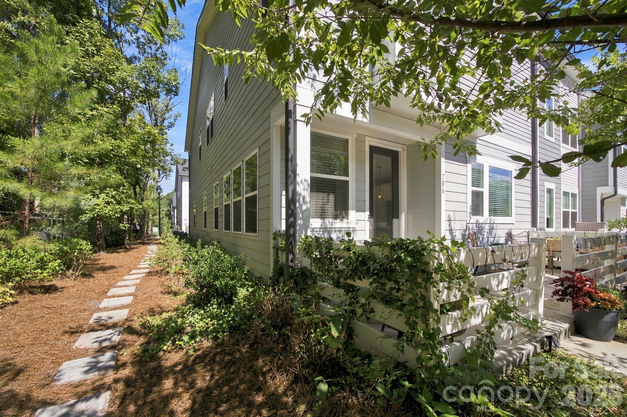 Townhouse at 706 Redd Alley, Charlotte, photo 34 of 39