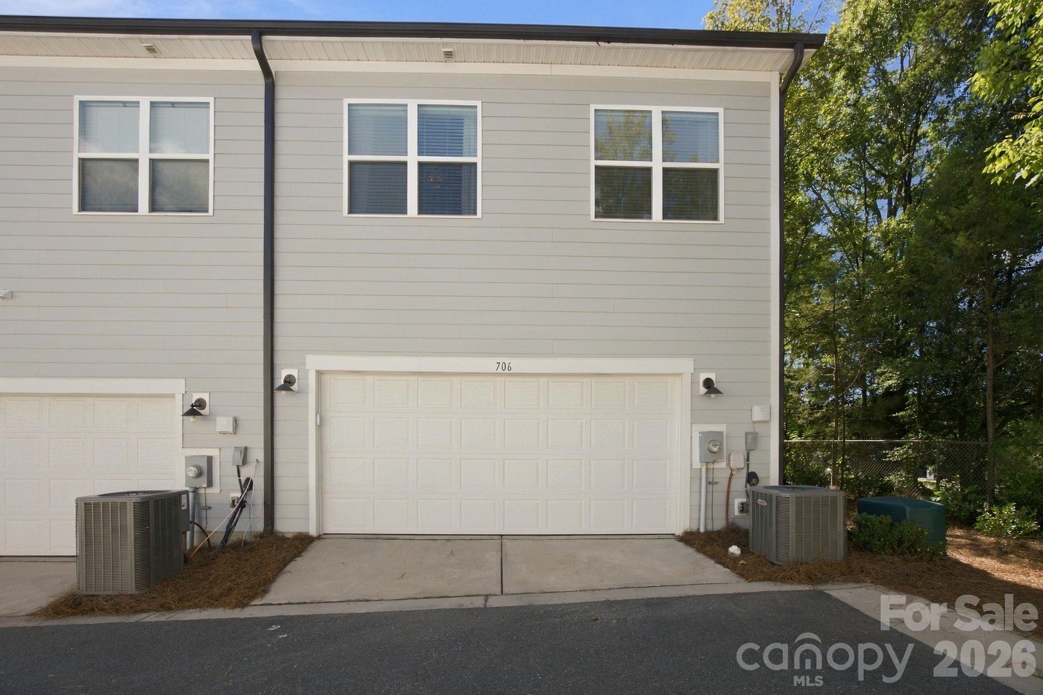 Townhouse at 706 Redd Alley, Charlotte, photo 37 of 39