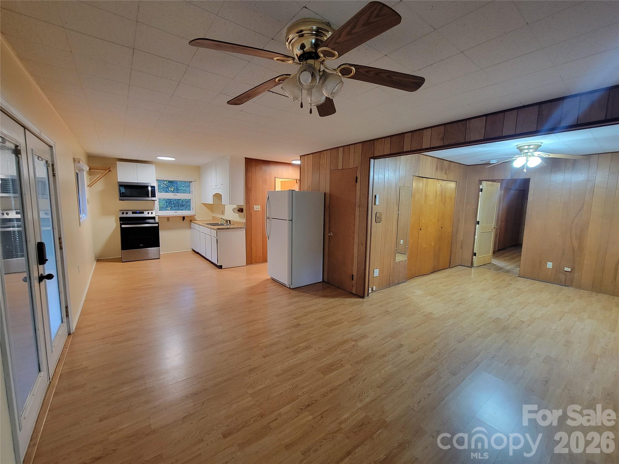 Single Family Residence at 1061 Caldwell Drive, Maggie Valley, photo 17 of 47