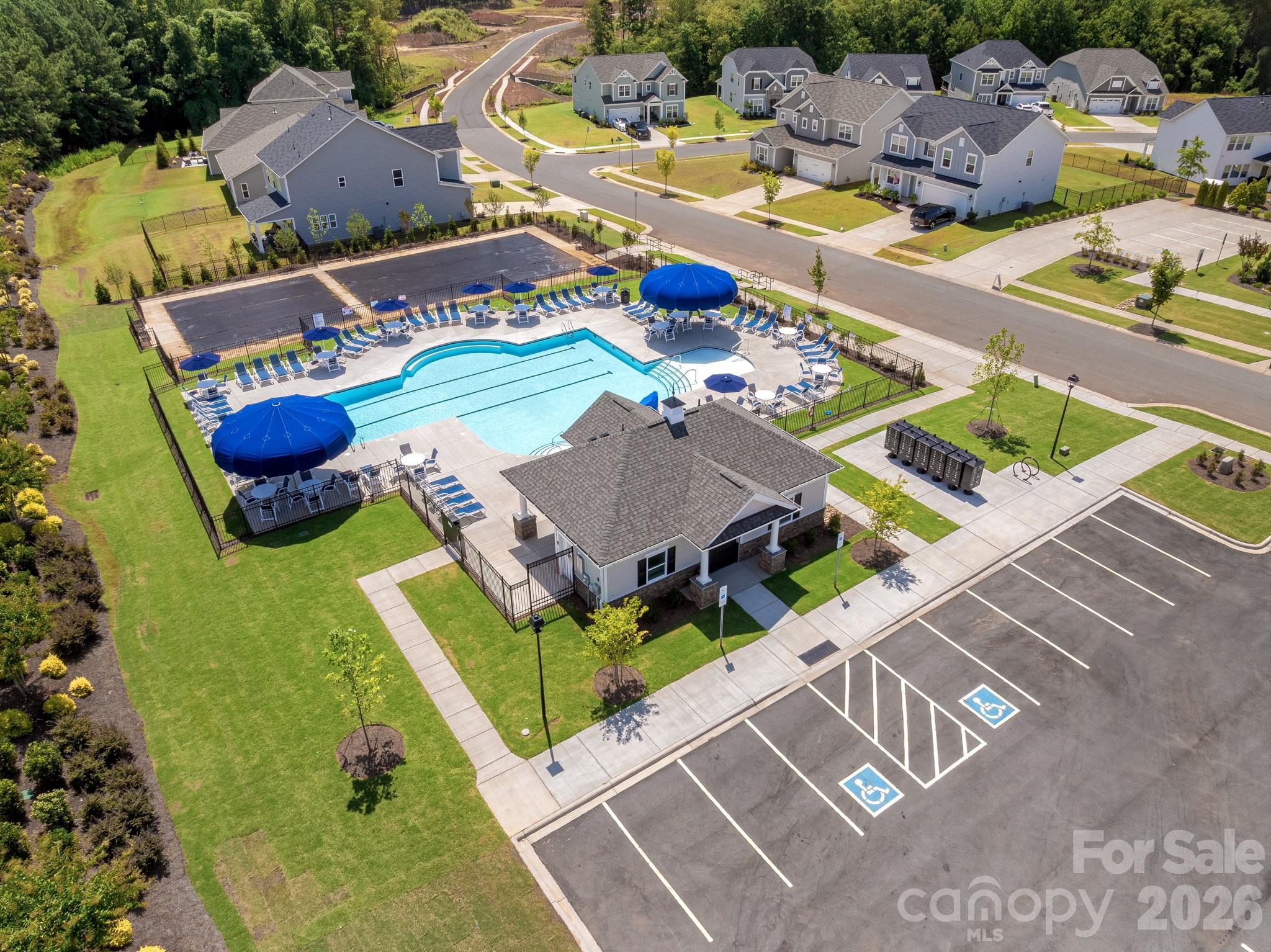 Single Family Residence at 2143 Camber Drive, Gastonia, photo 44 of 48