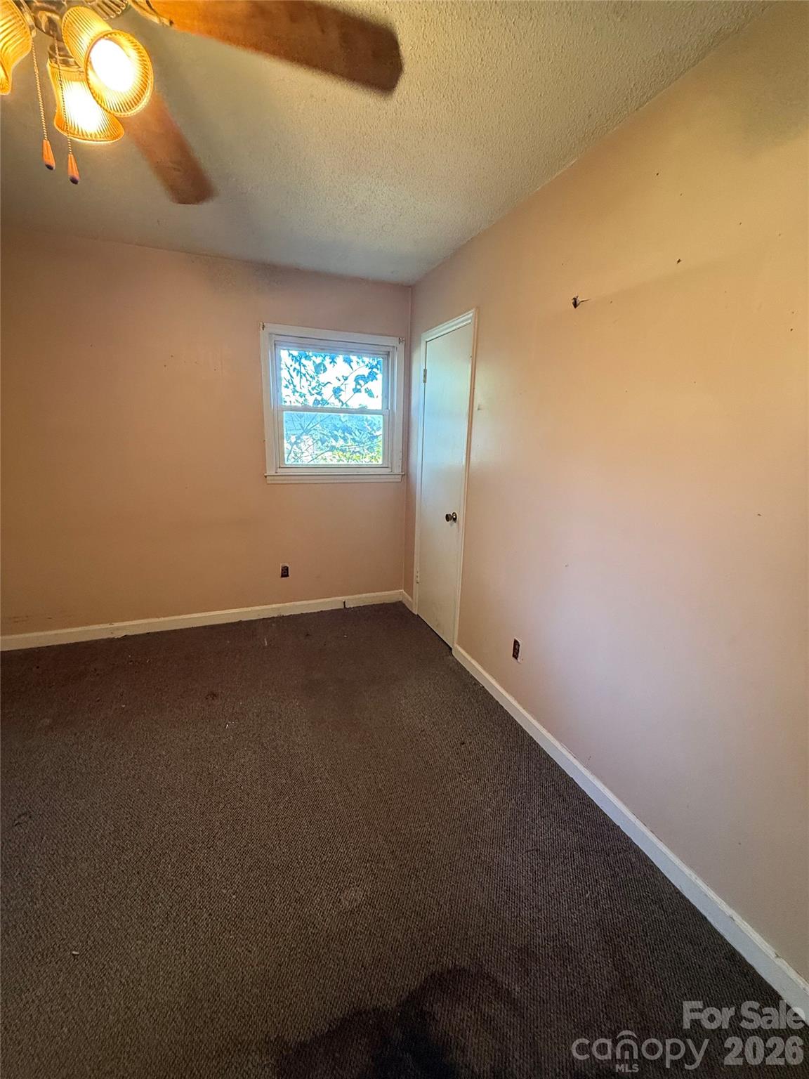 Single Family Residence at 324 Briarwood Drive, Dallas, photo 13 of 28