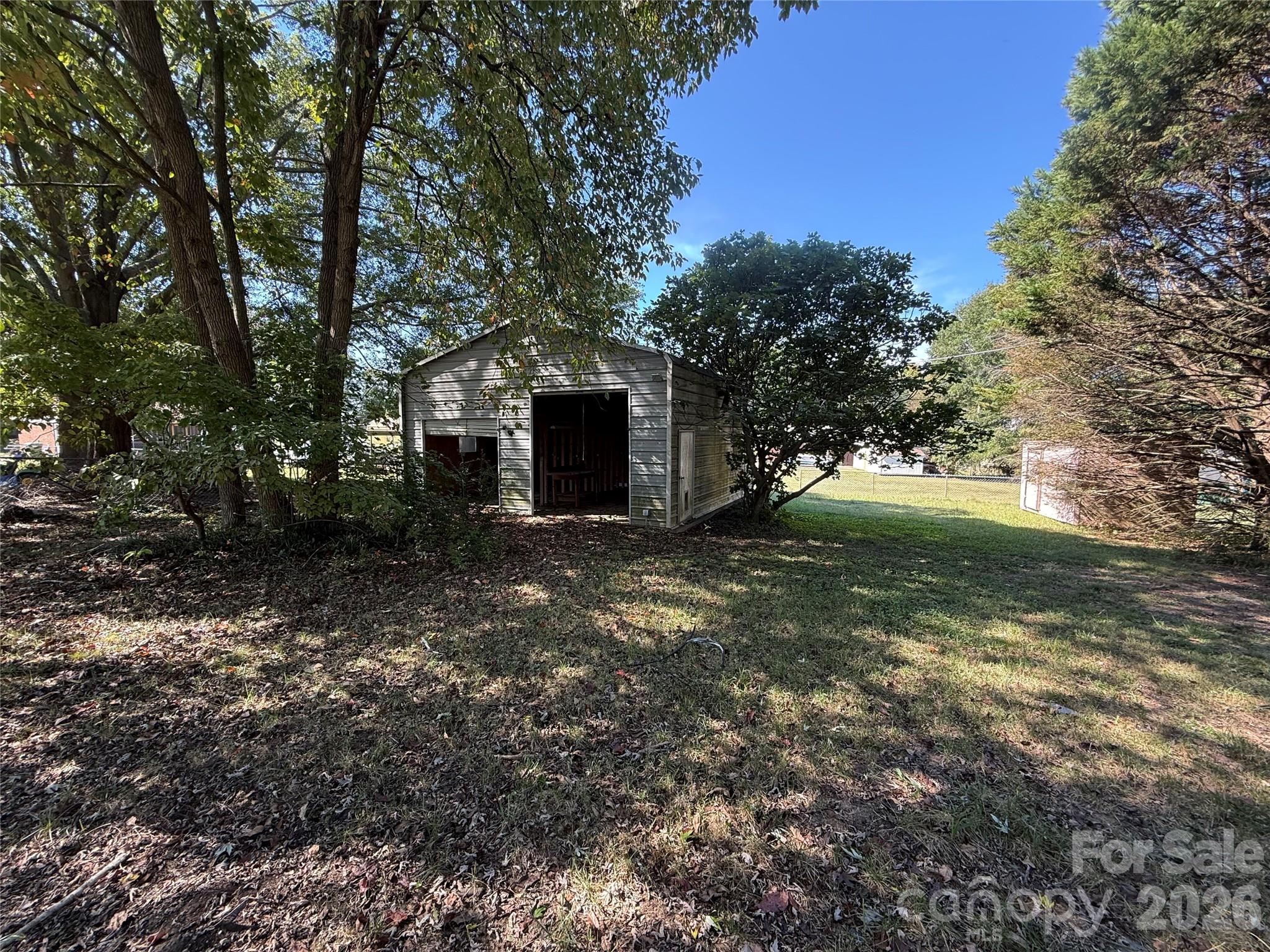 Single Family Residence at 324 Briarwood Drive, Dallas, photo 25 of 28