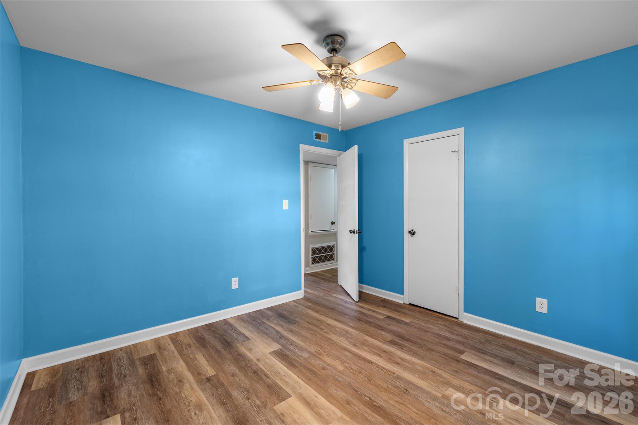 Condominium at 4615 Coronado Drive, Charlotte, photo 13 of 20