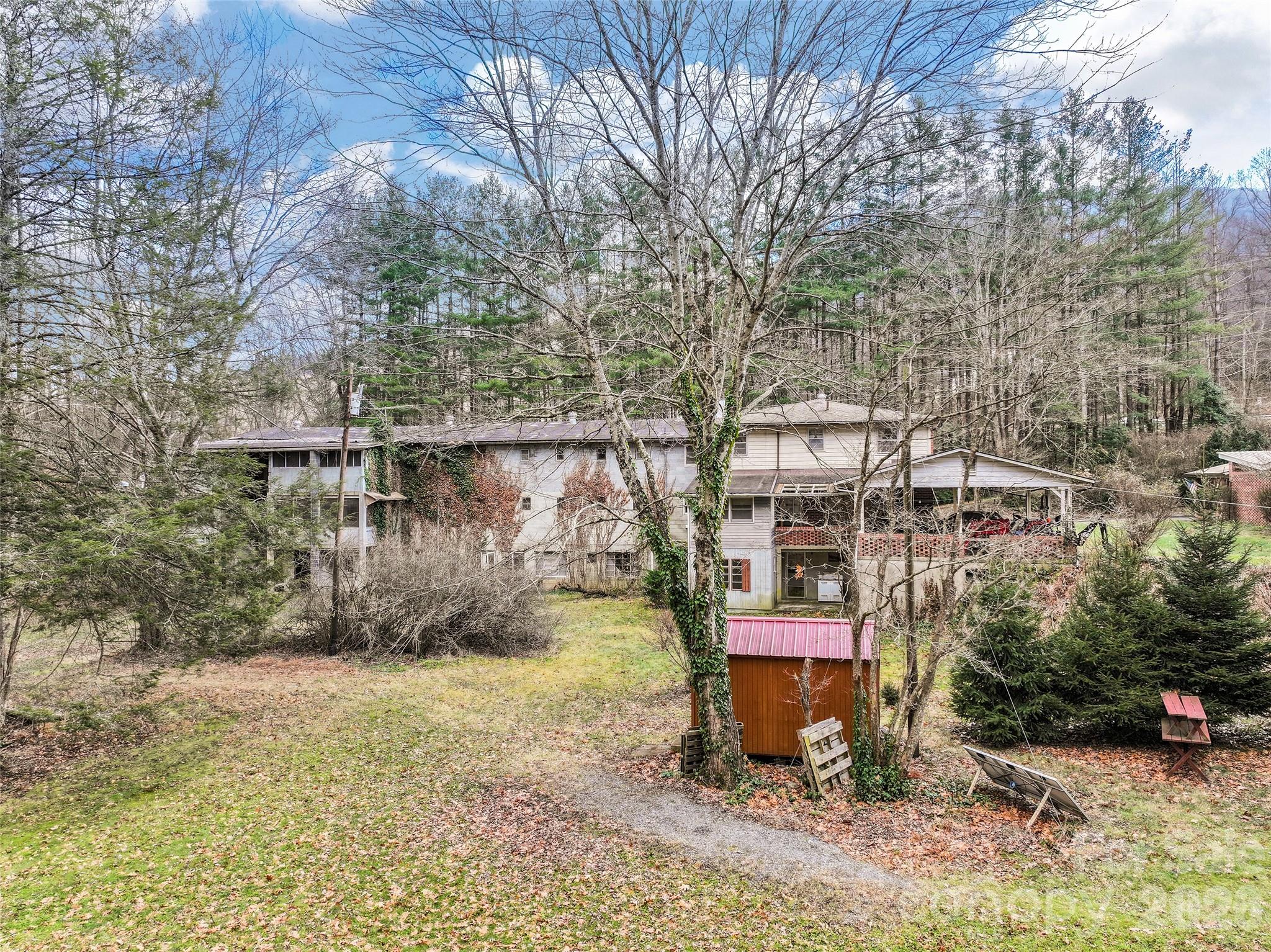 Hotel/Motel at 20826 Great Smoky Mountain Expressway, Waynesville, photo 8 of 41