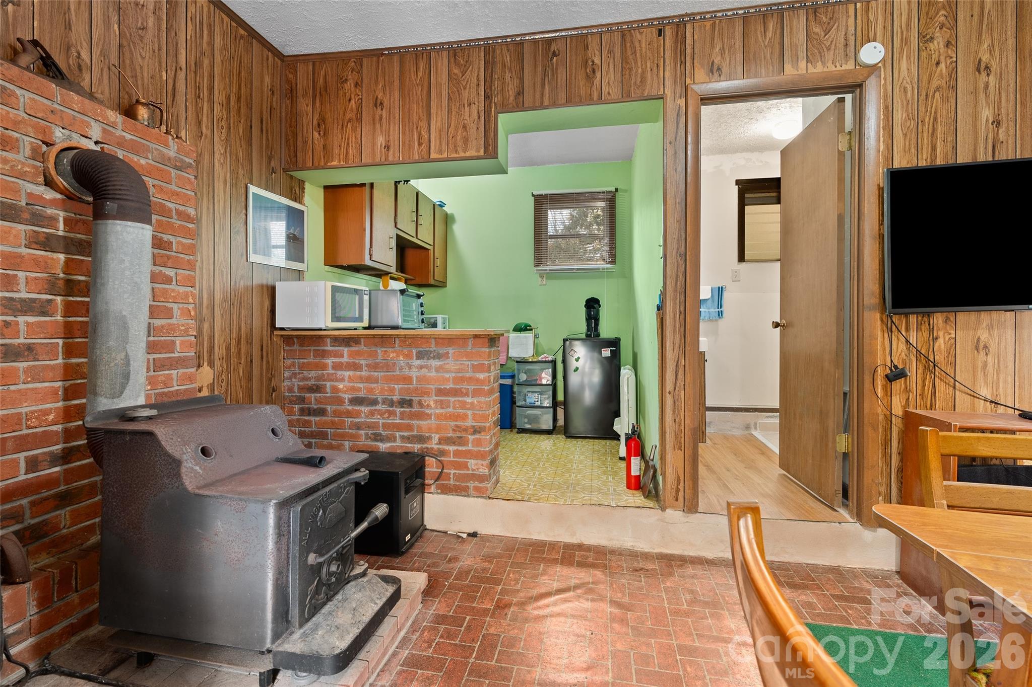 Hotel/Motel at 20826 Great Smoky Mountain Expressway, Waynesville, photo 24 of 41