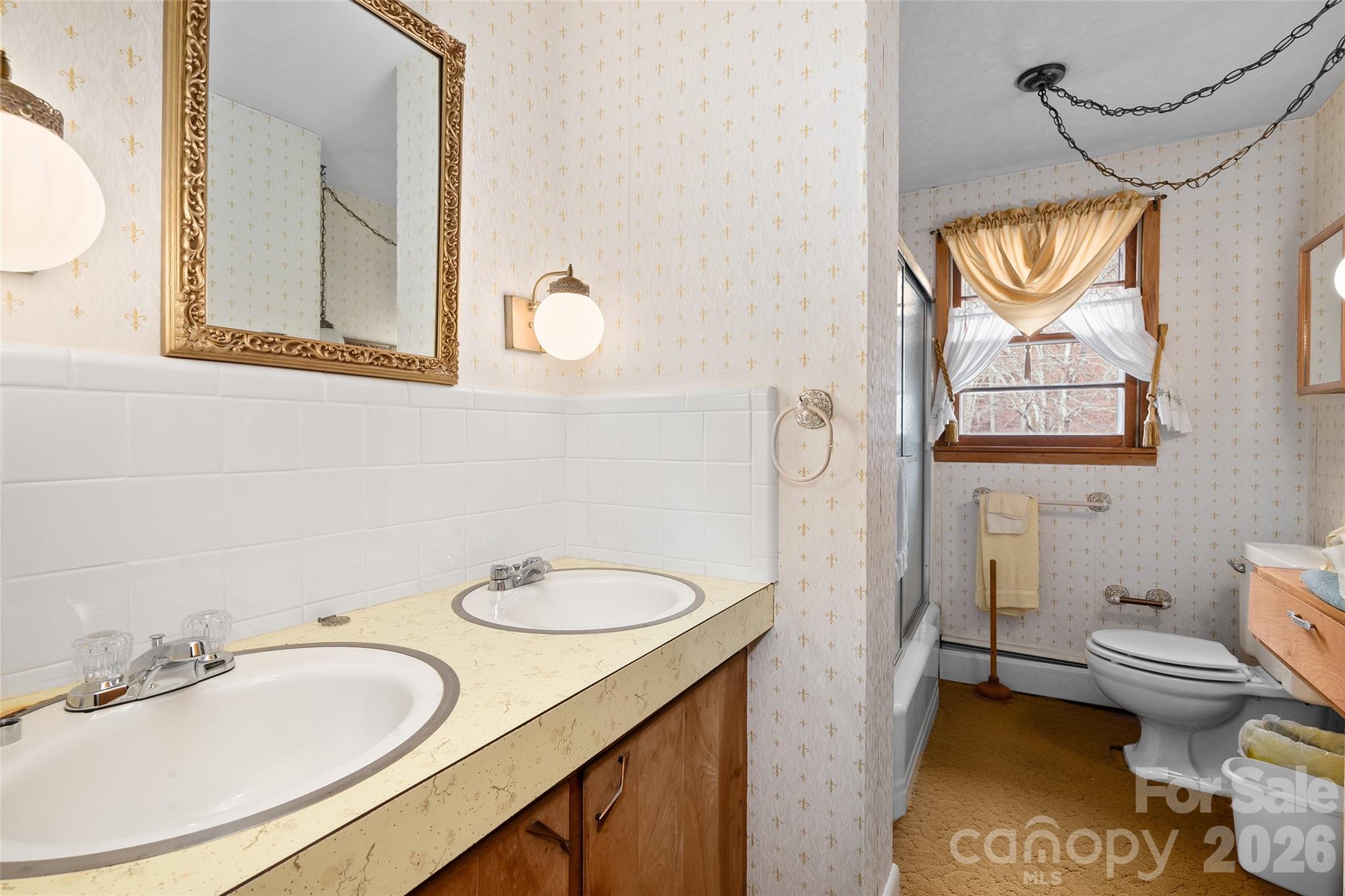 Hotel/Motel at 20826 Great Smoky Mountain Expressway, Waynesville, photo 27 of 41