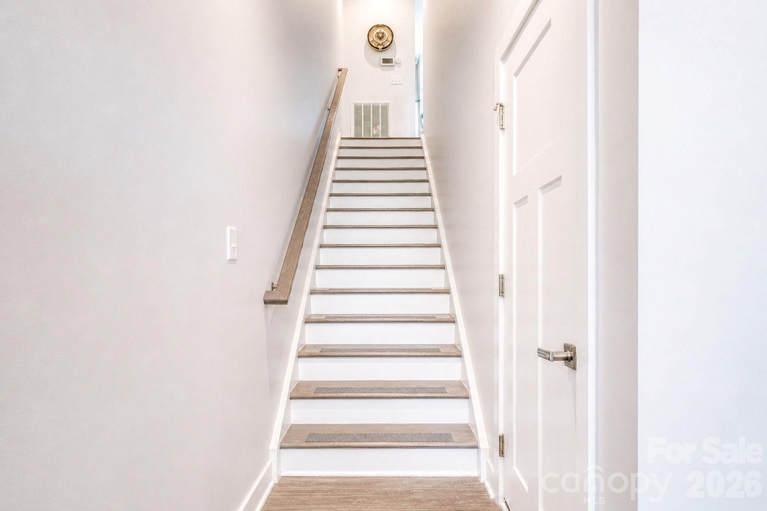 Townhouse at 268 Parkwood Avenue, Charlotte, photo 6 of 48