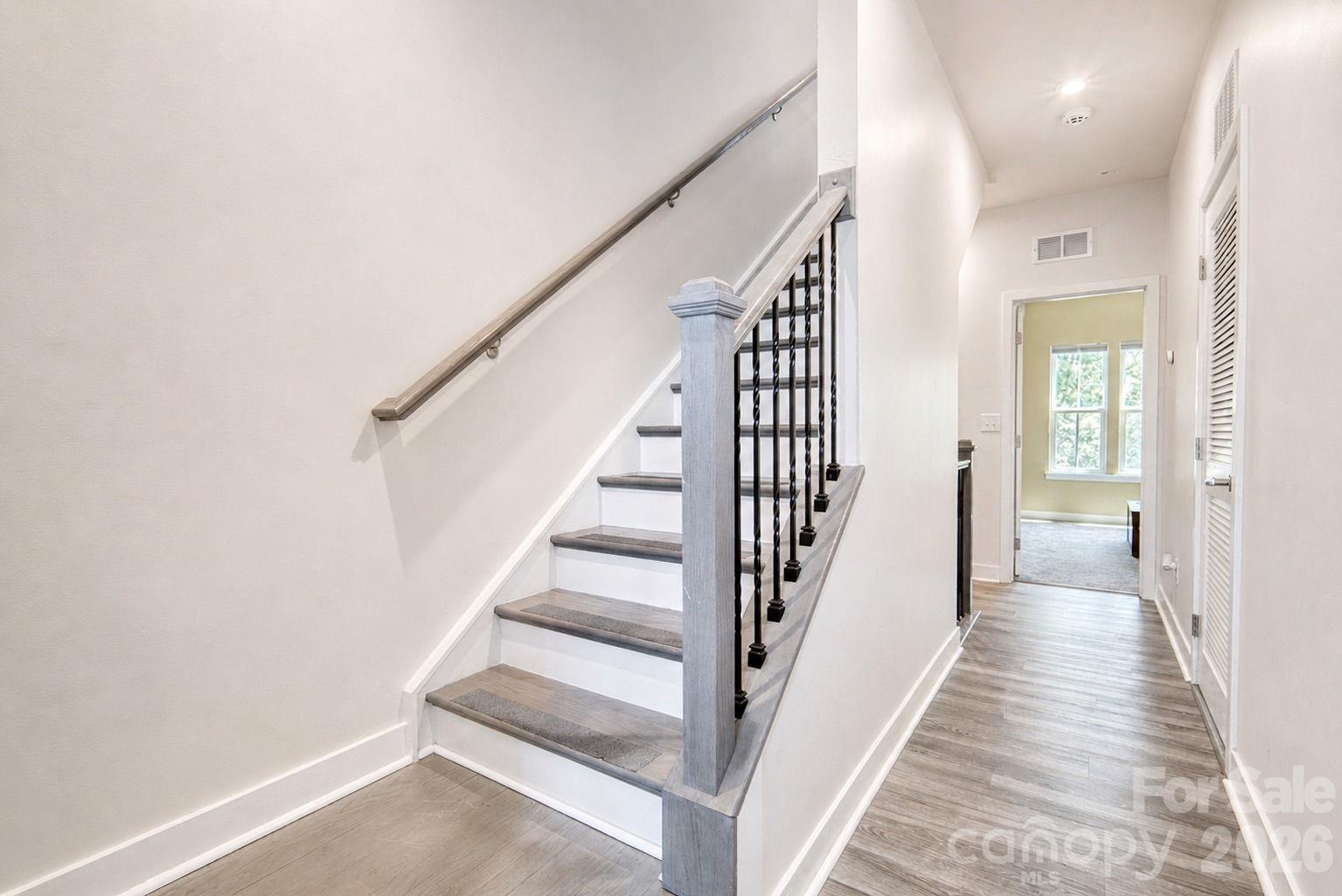 Townhouse at 268 Parkwood Avenue, Charlotte, photo 30 of 48