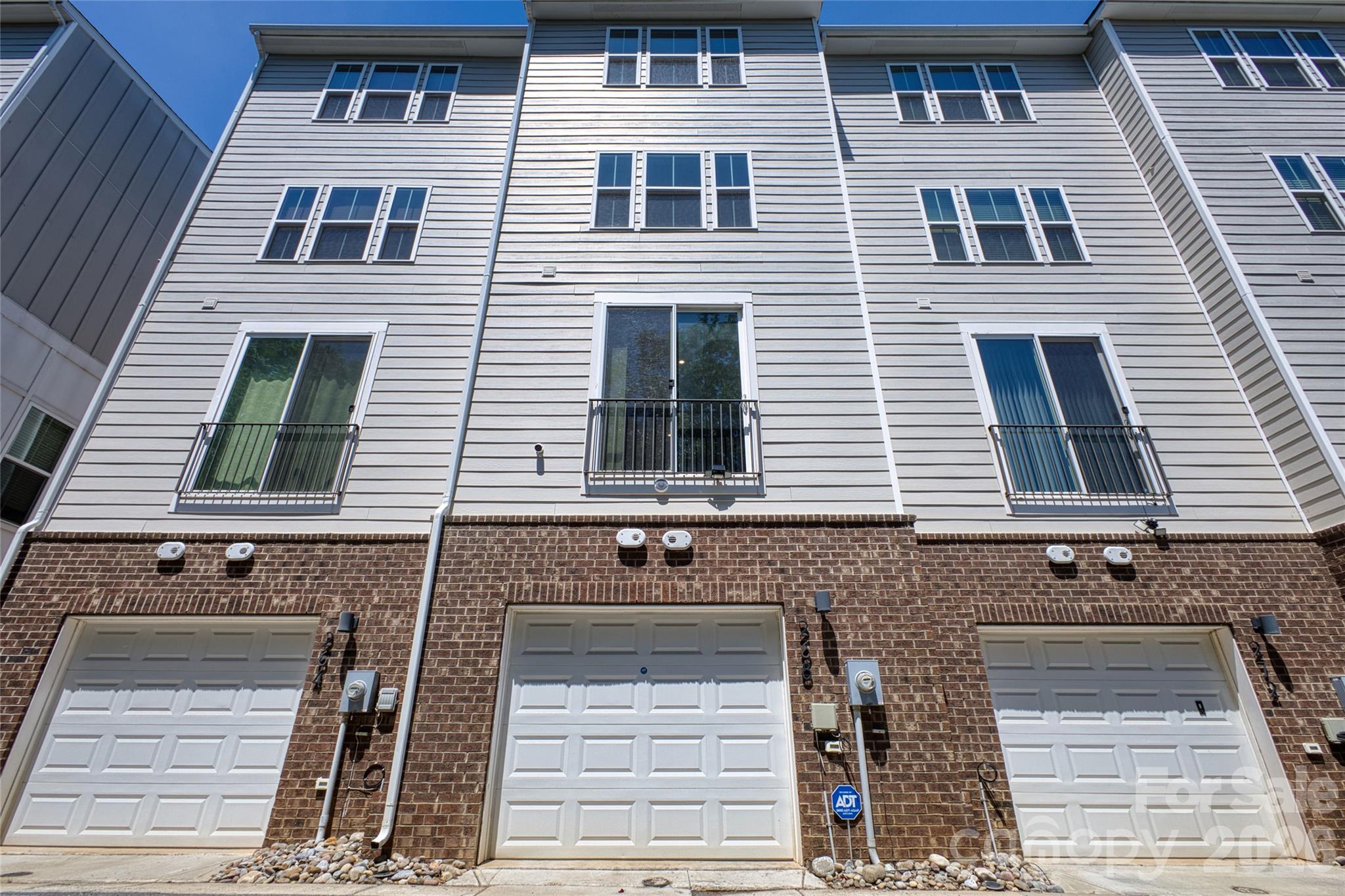 Townhouse at 268 Parkwood Avenue, Charlotte, photo 42 of 48